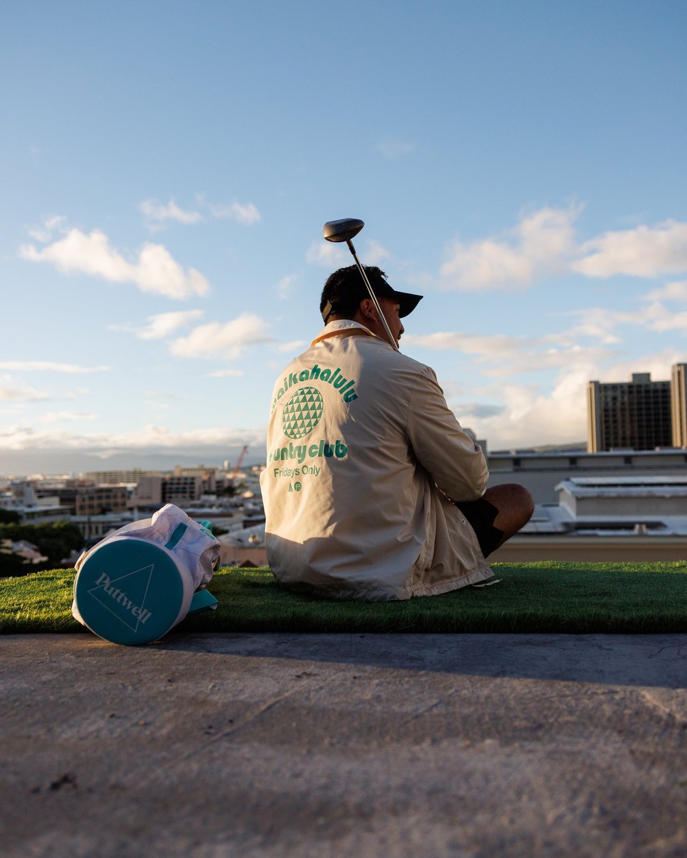 Puttwell campaign image: Puttwell in Honolulu