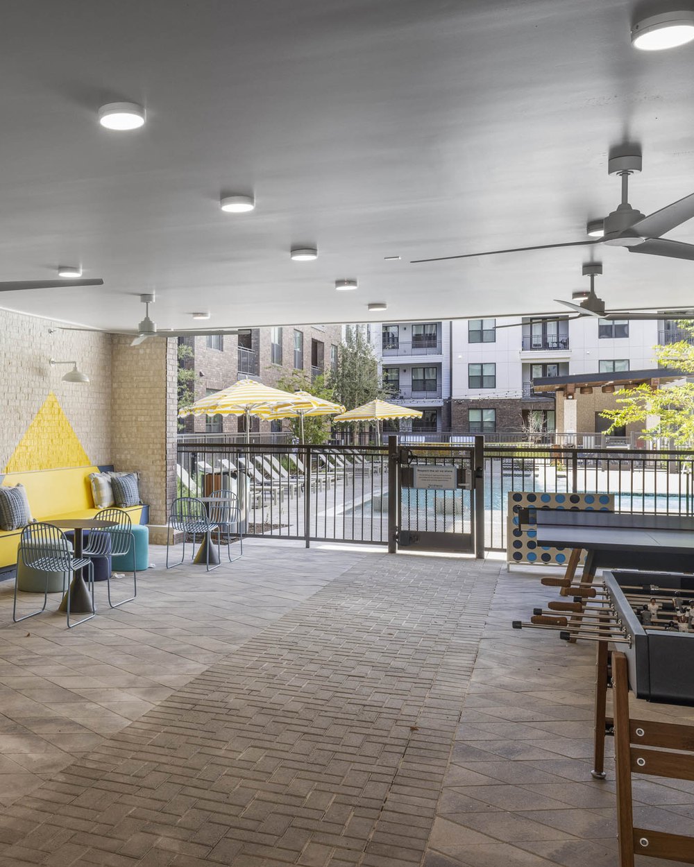 Mueller · mid-rise AMLI North Park &middot; view 4 of 4