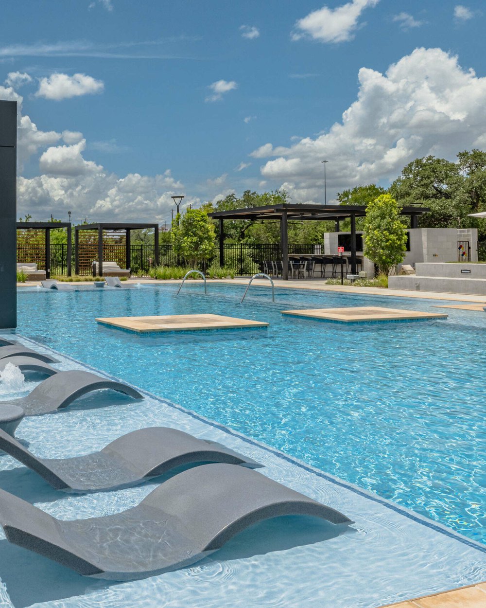Tech Ridge · Northeast · mid-rise Presidium Tech Ridge &middot; view 2 of 4