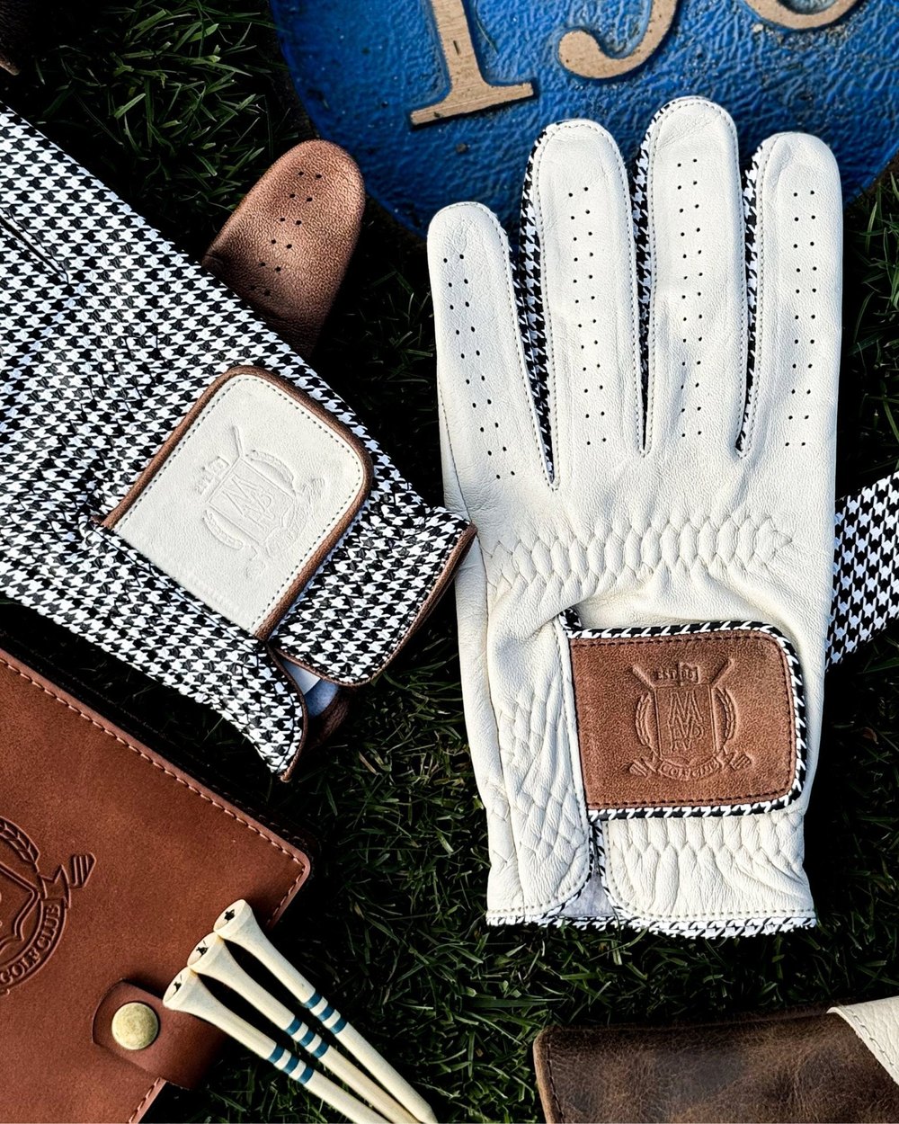 Modest Vintage Player PRO Houndstooth Cabretta Gloves, Brown (2-Pack) · view 2 of 4