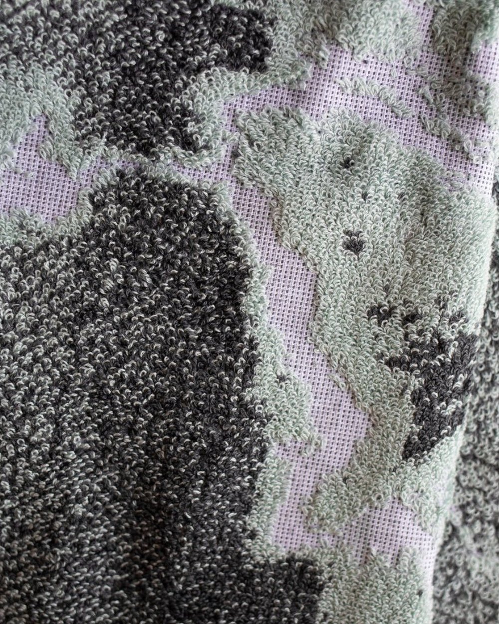 Mogshade Contour Golf Towel · view 3 of 4