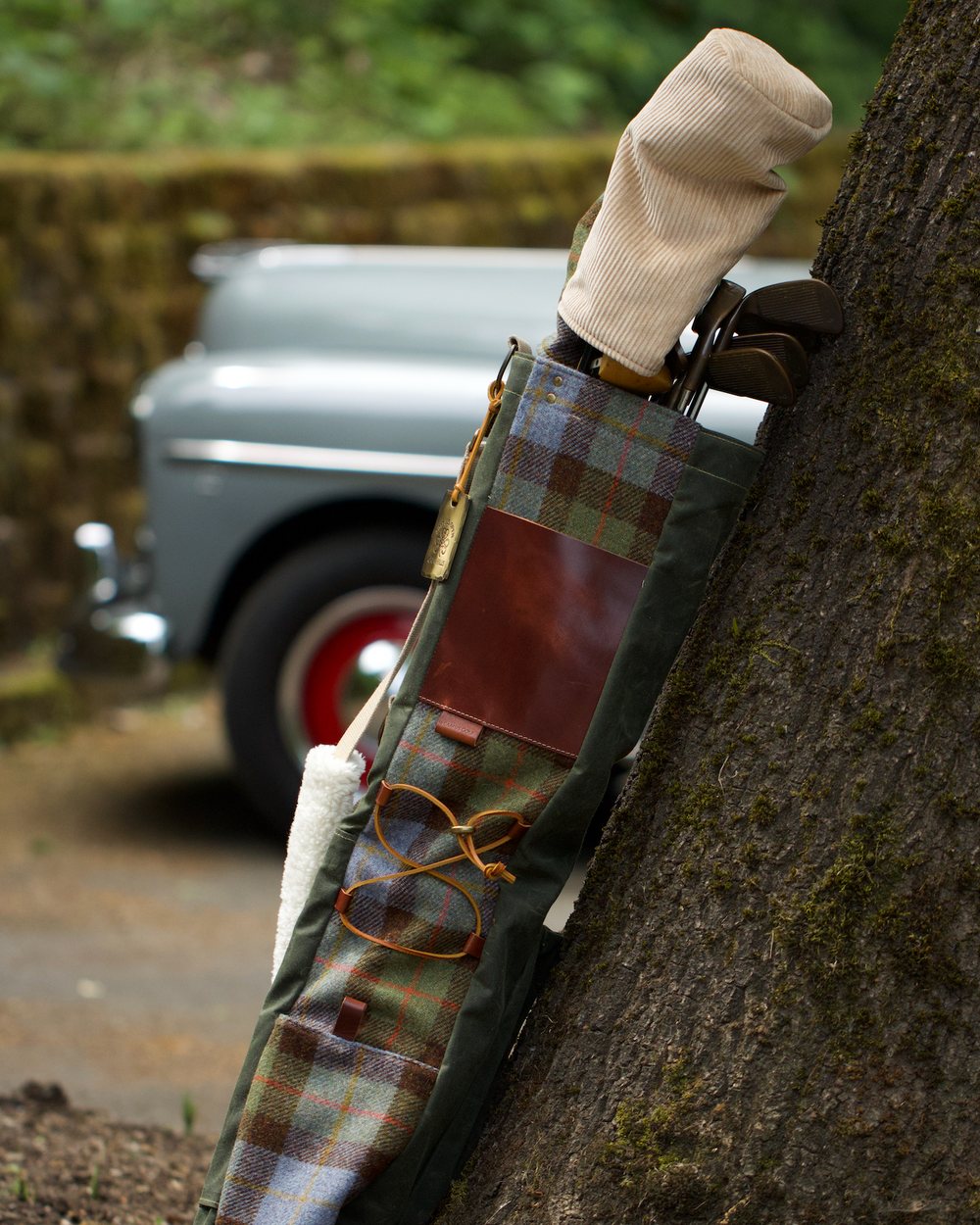 Seamus Golf Fescue Project Sunday Bag, MacLeod Check Harris Tweed · view 1 of 4
