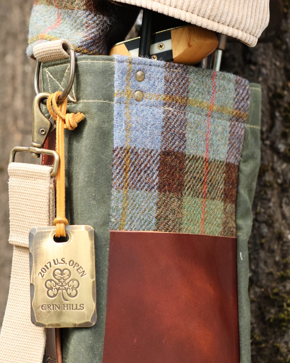 Seamus Golf Fescue Project Sunday Bag, MacLeod Check Harris Tweed · view 4 of 4