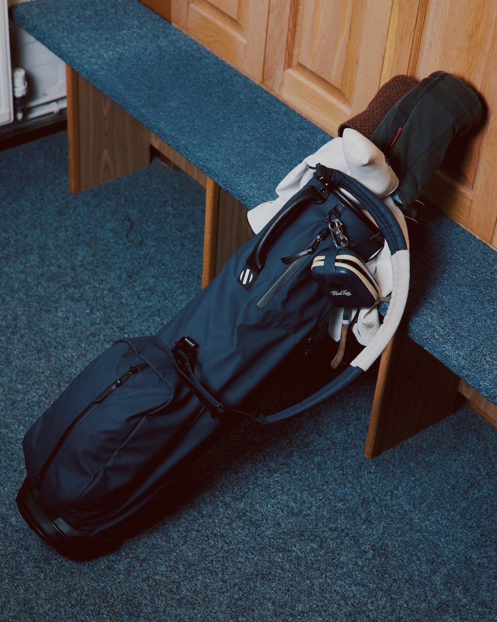 Hiroki photograph: Hiroki 'FTE' Sunday Golf Bag - Navy