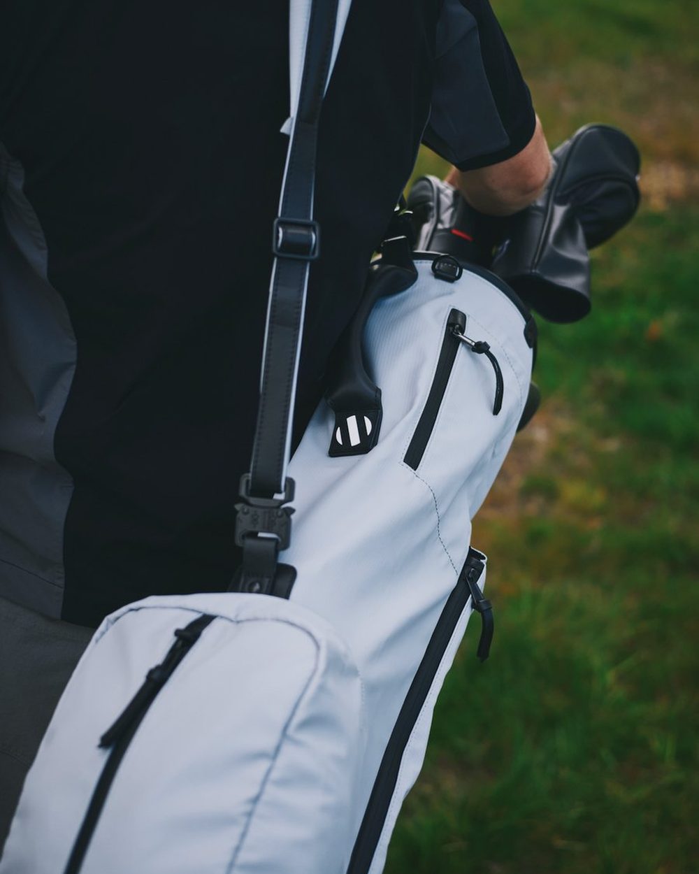 Hiroki photograph: Hiroki 'FTE' Sunday Golf Bag - Stone Grey