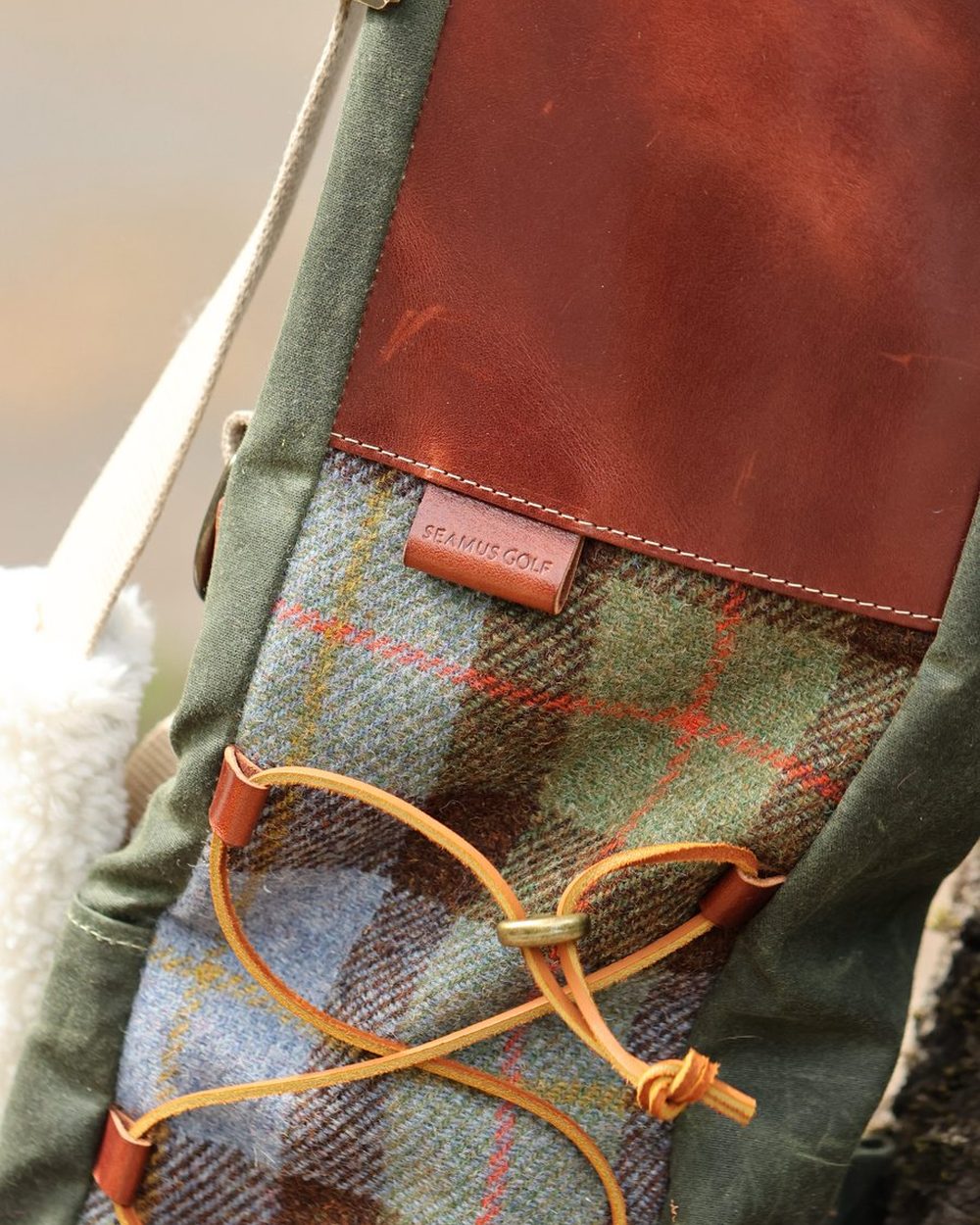 Seamus Golf photograph: Macleod Check Harris Tweed Sunday Bag