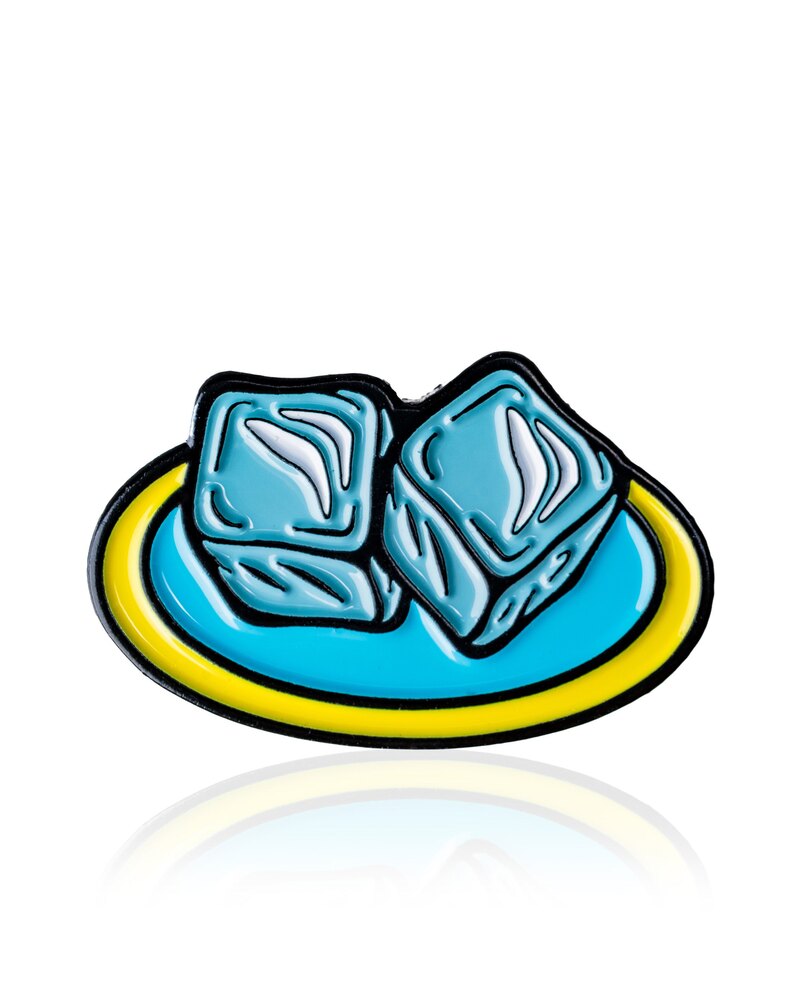 Pins & Aces Ice Cubes Ball Marker golf ball marker