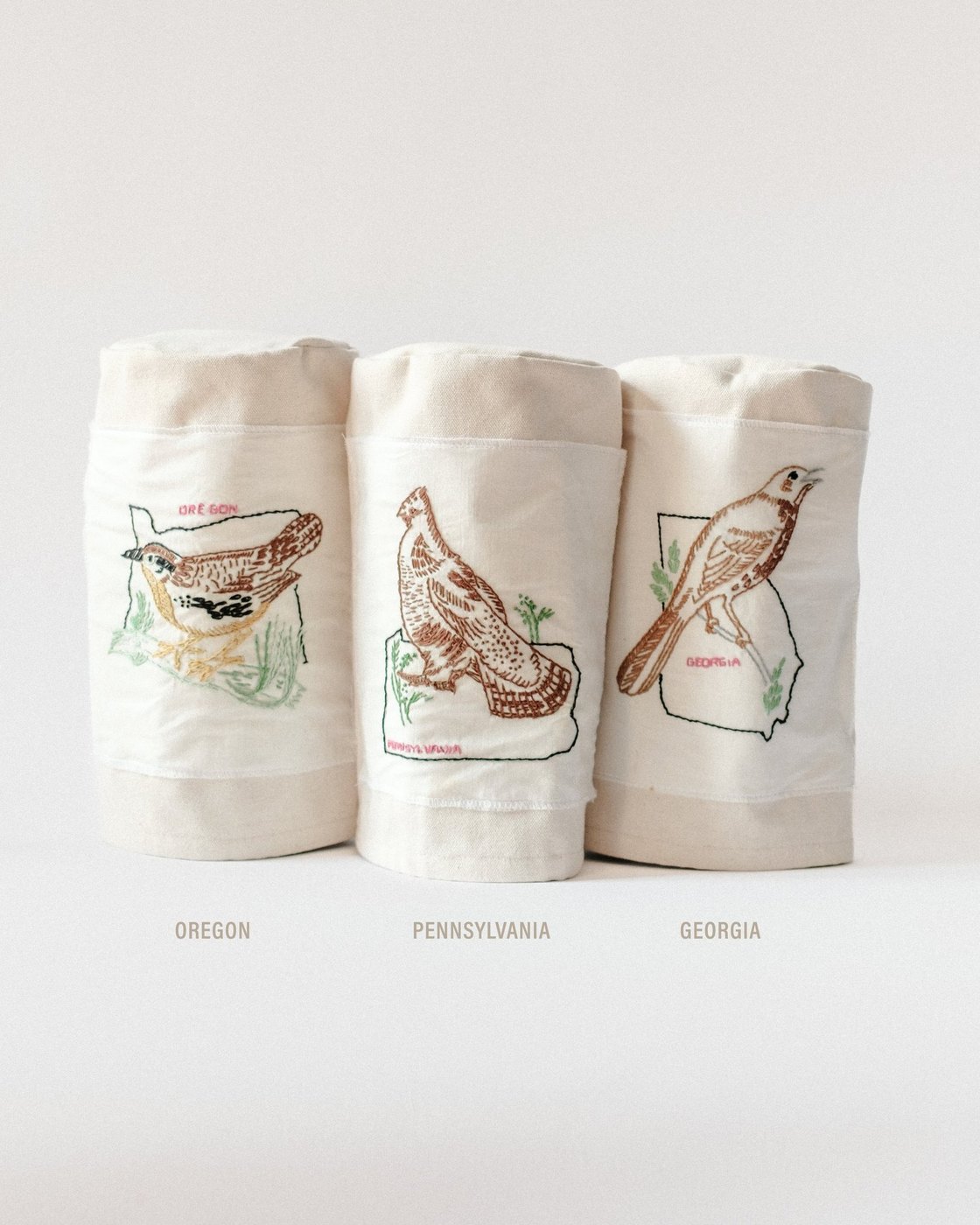 Gumtree State Bird headcover with embroidered state birds on state outlines · view 3 of 4