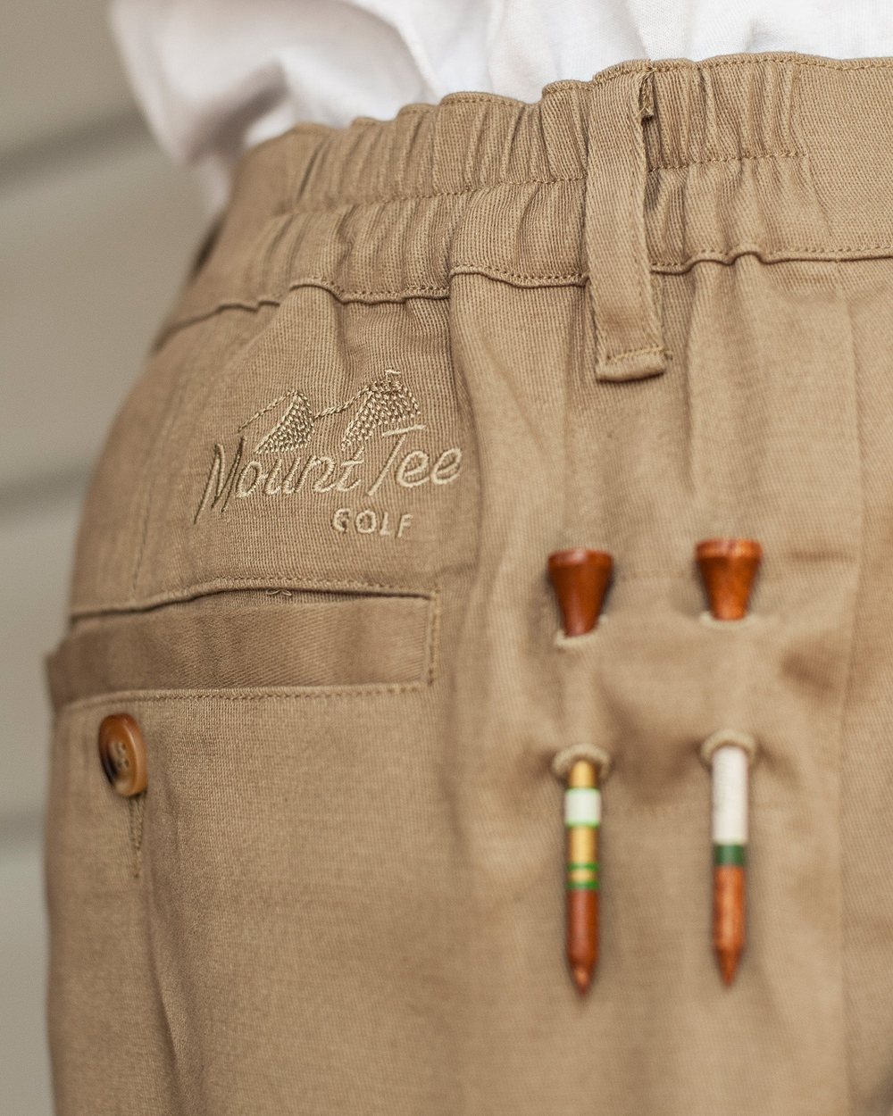 Mount Tee Golf Peninsula Pleated Shorts, Tan · view 4 of 5