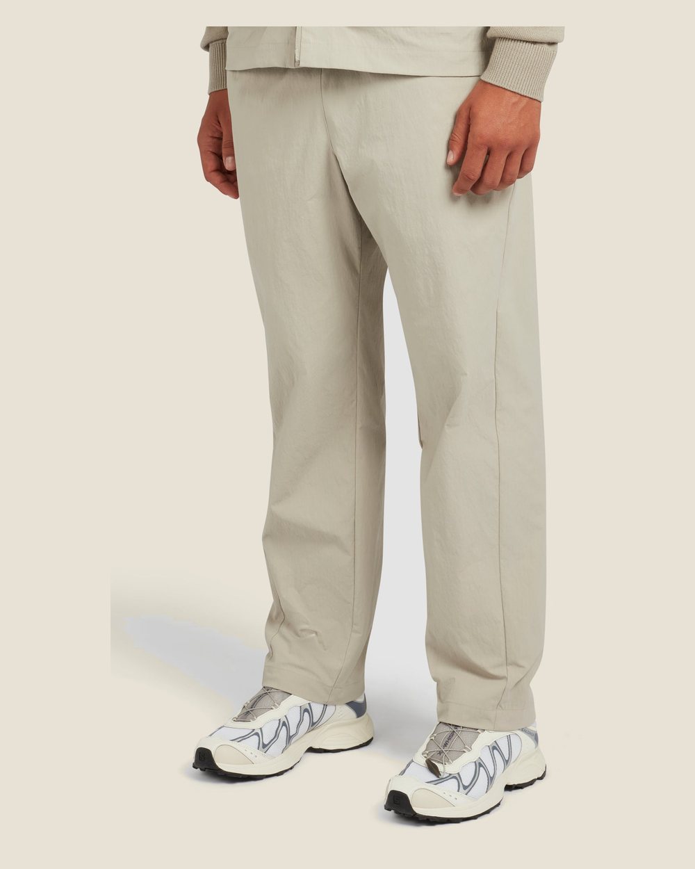 Manors Golf Ripstop Tech Trouser, Dune · view 2 of 5