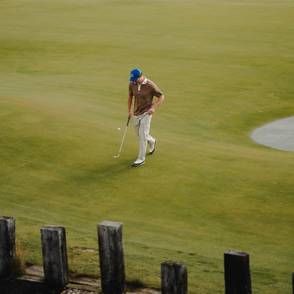 Casualist on course &mdash; lookbook photograph