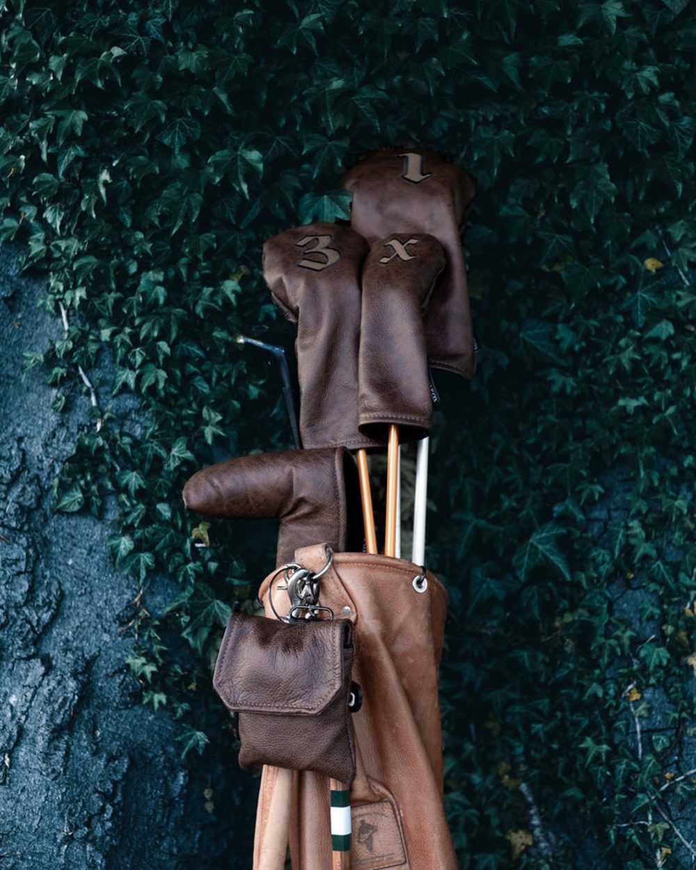 Clamp Golf Limited Run Brown Leather Headcovers Numbered · view 1 of 4