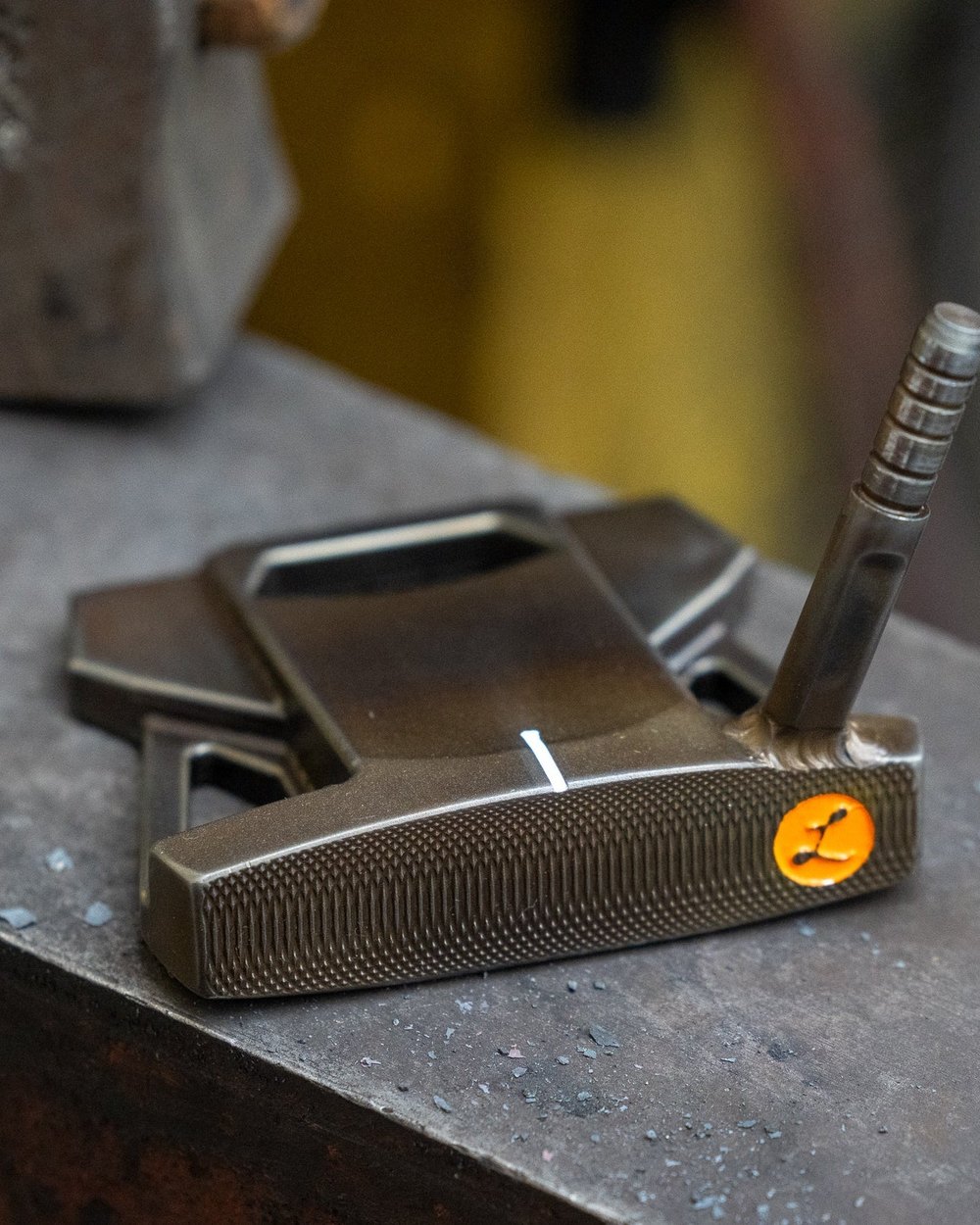 Lajosi Putters · Melbourne Flow Neck Gecko, Oil Can Finish · view 2 of 5