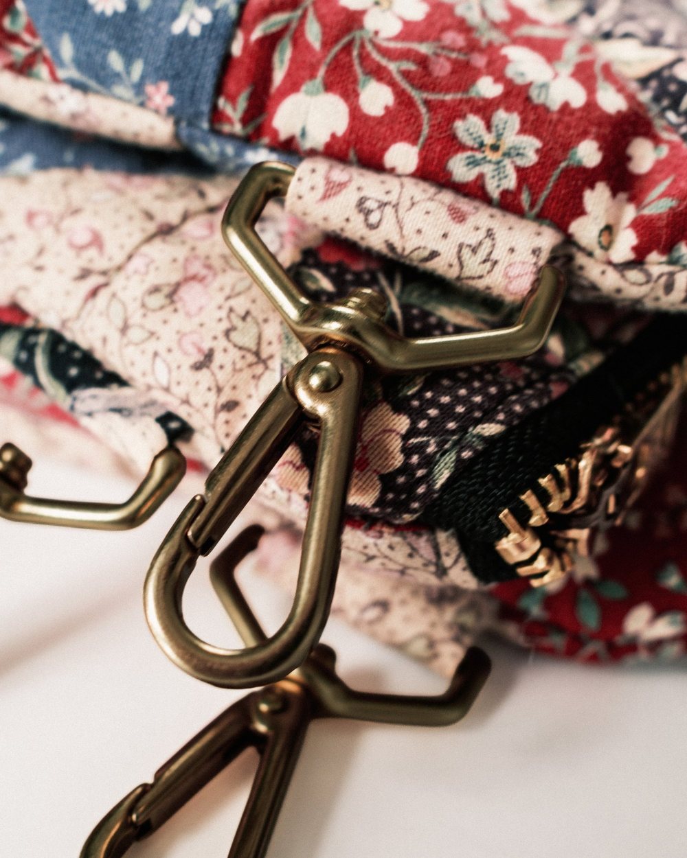 Gumtree Golf & Nature Club Vintage Floral Patchwork Quilt Valuables Pouch &middot; view 3 of 3