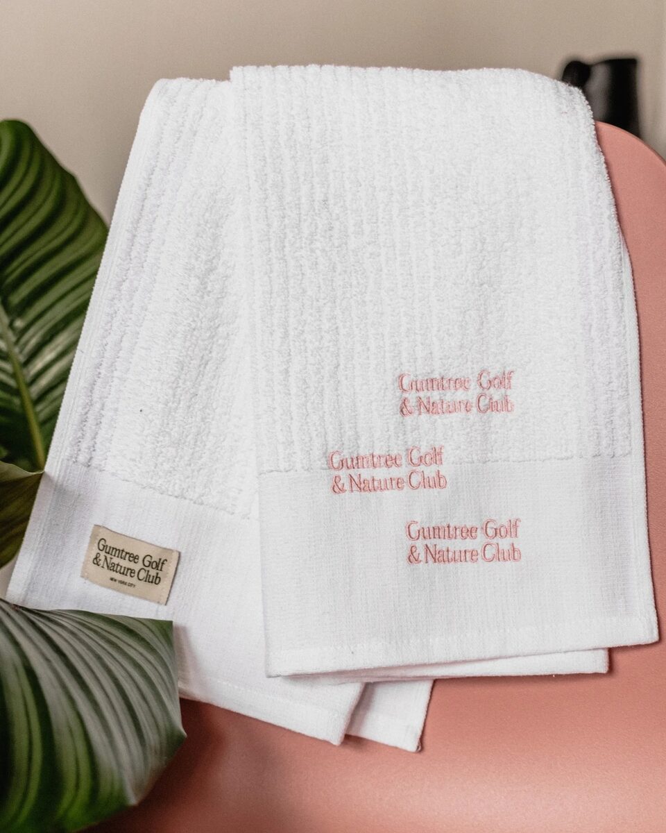 Gumtree Golf — Member Caddy Towel draped over golf bag