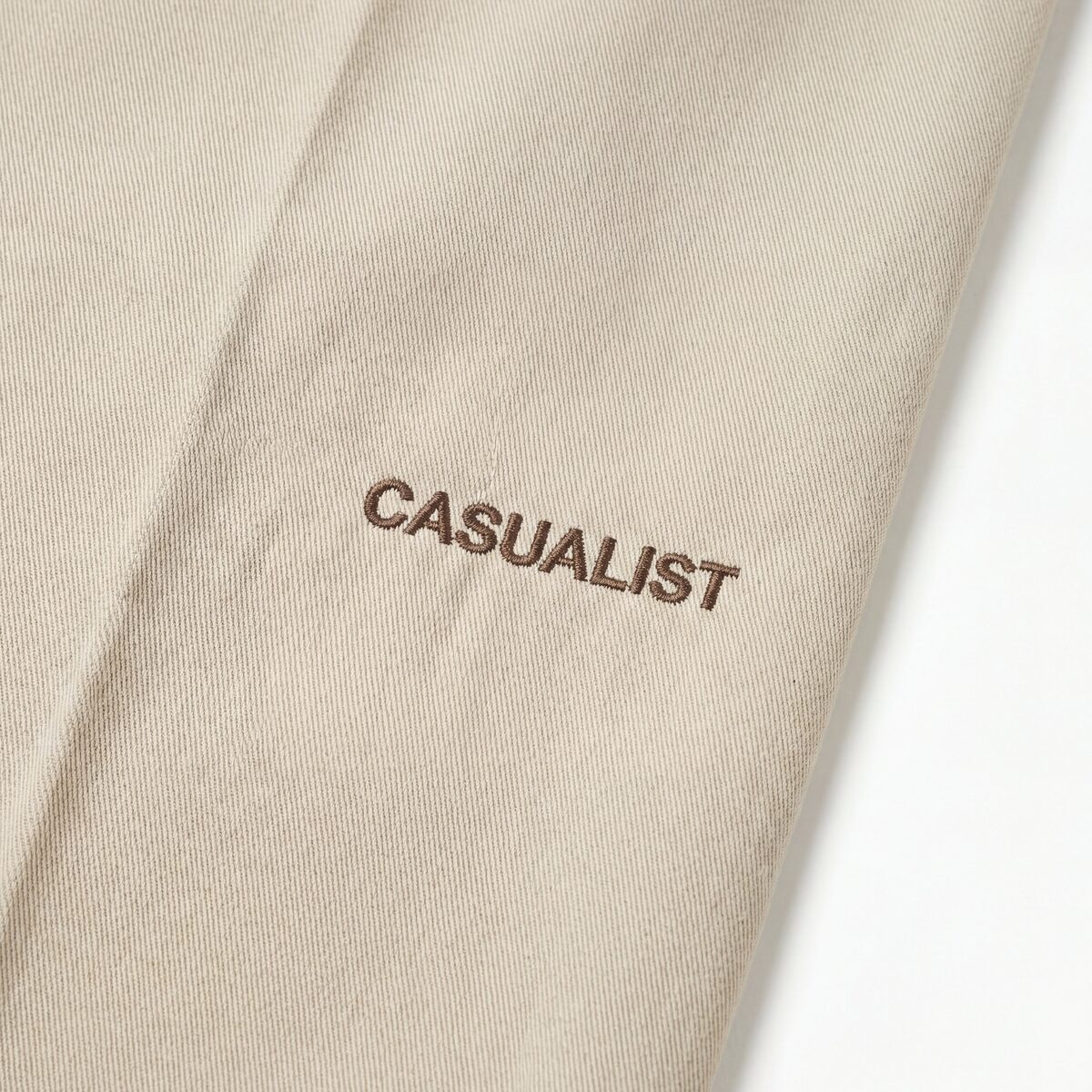 Casualist — Pleated Golf Trousers in Ivory