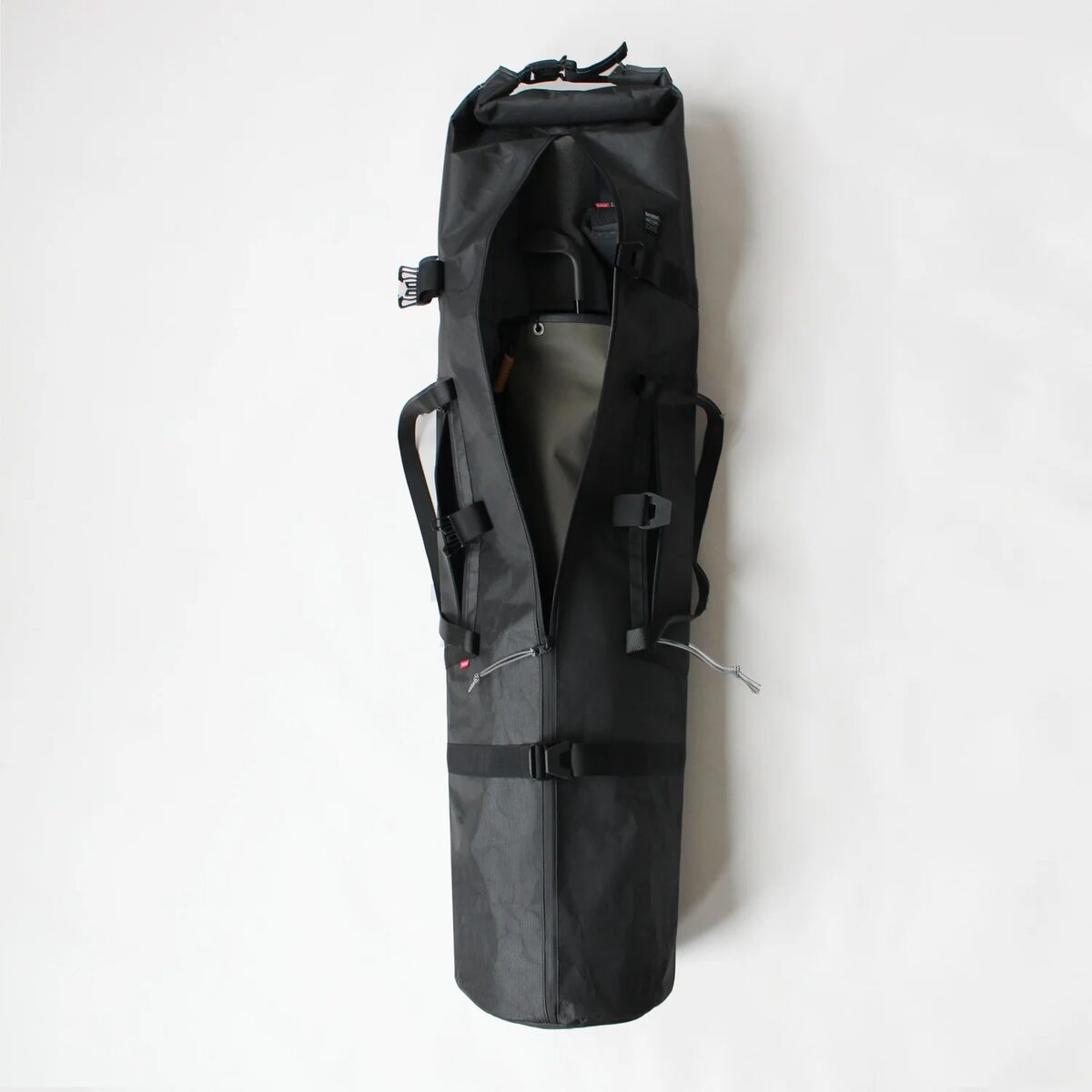 Sentinel Golf Basecamp Travel Sleeve in Black ULTRA