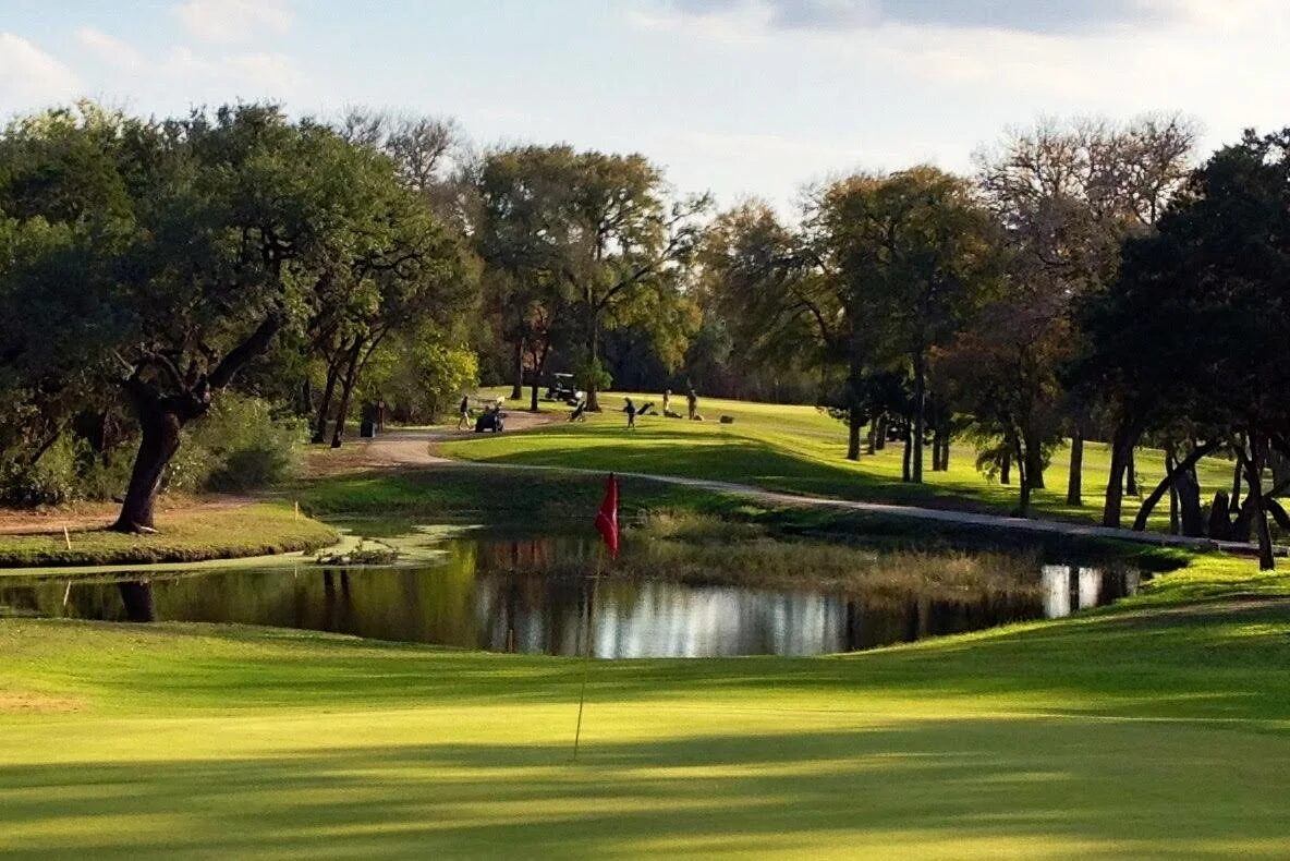 Lions Municipal Golf Course — water feature, photo by Lorenzo De Paolis