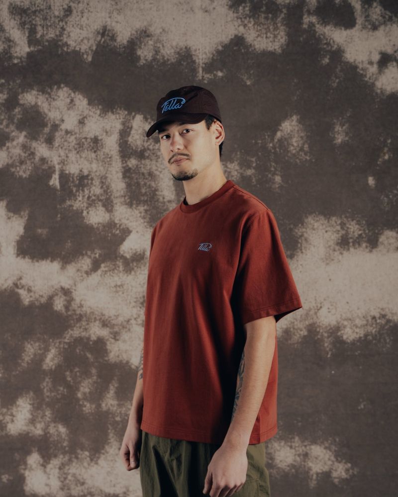 A model in the washed cognac Sandbagger tee