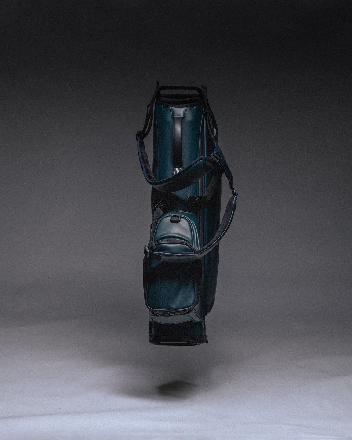 Hiroki Newtown Stand Bag &mdash; Navy &middot; view 3 of 4