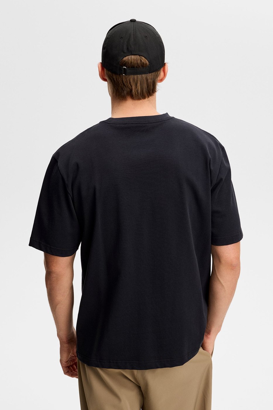 J.Lindeberg Hale heavy logo t-shirt in black · view 3 of 4