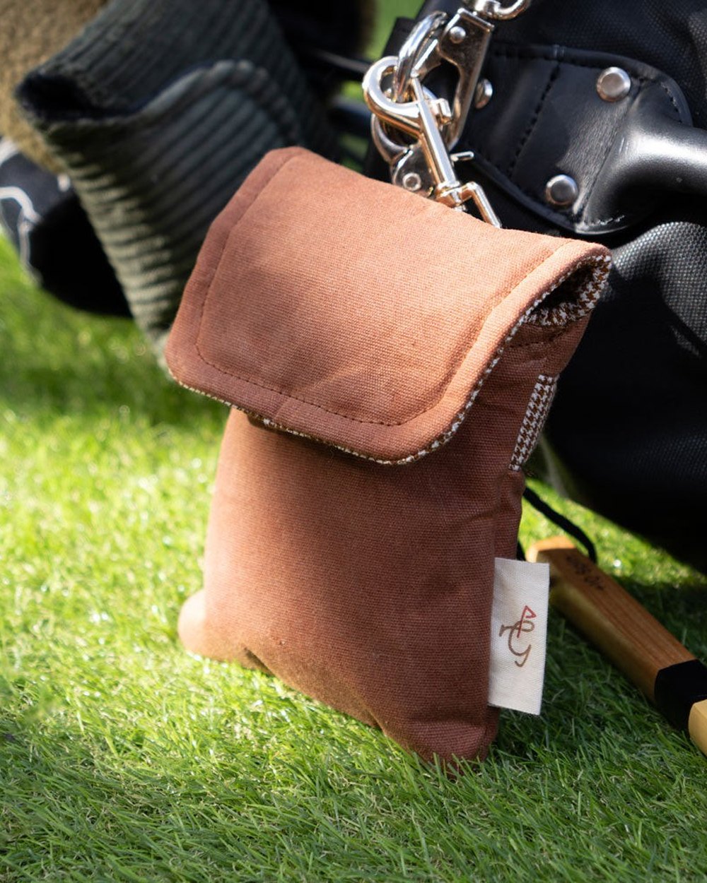 Mackem Golf Redesdale Rangefinder Pouch · view 1 of 5