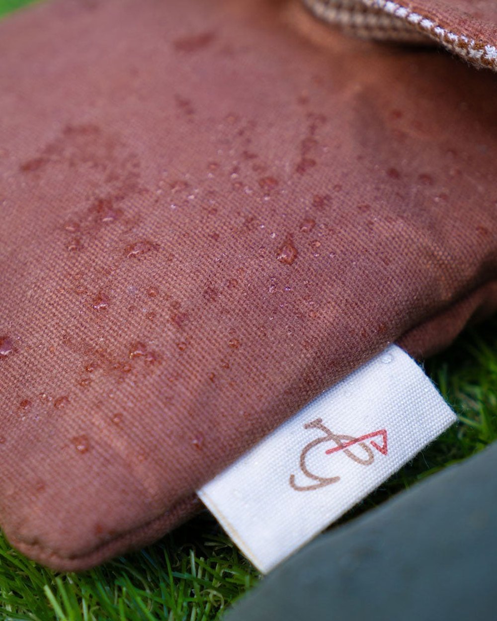 Mackem Golf Redesdale Rangefinder Pouch · view 5 of 5