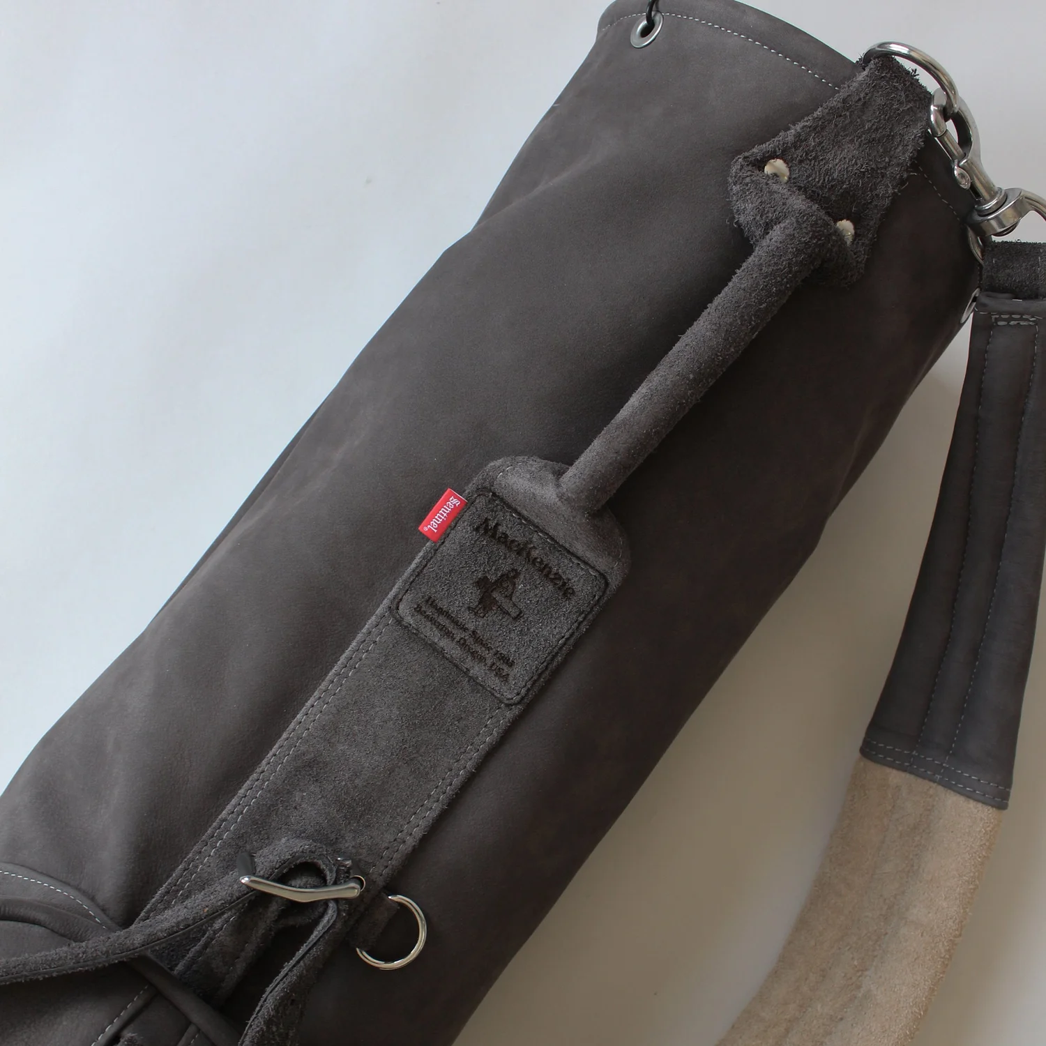 Sentinel Golf Sorensen Walker MacKenzie bag in Danish nubuck leather · view 3 of 6