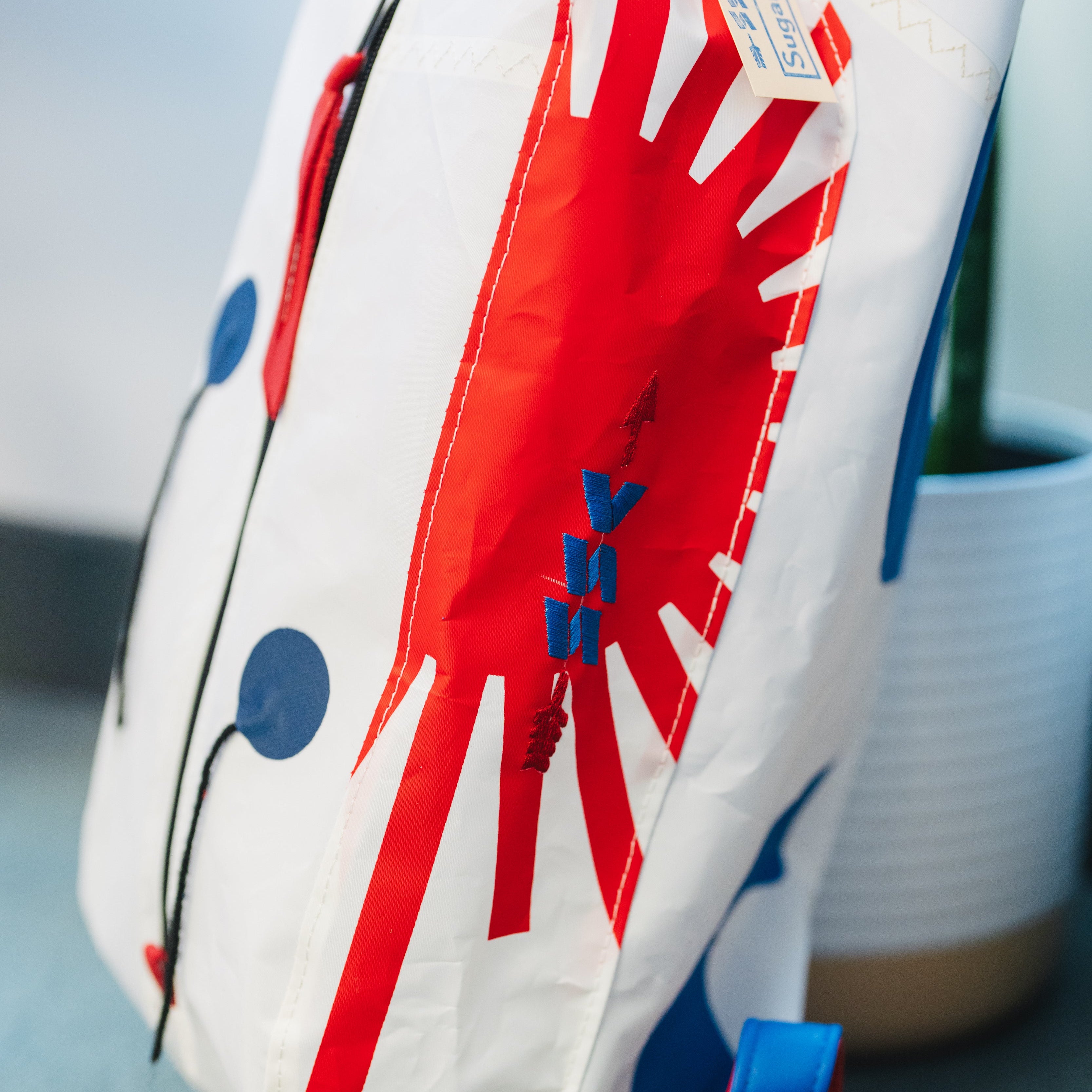 SSC x MacKenzie Sail Bag 8185 made from recycled Laser sailcloth · view 6 of 6