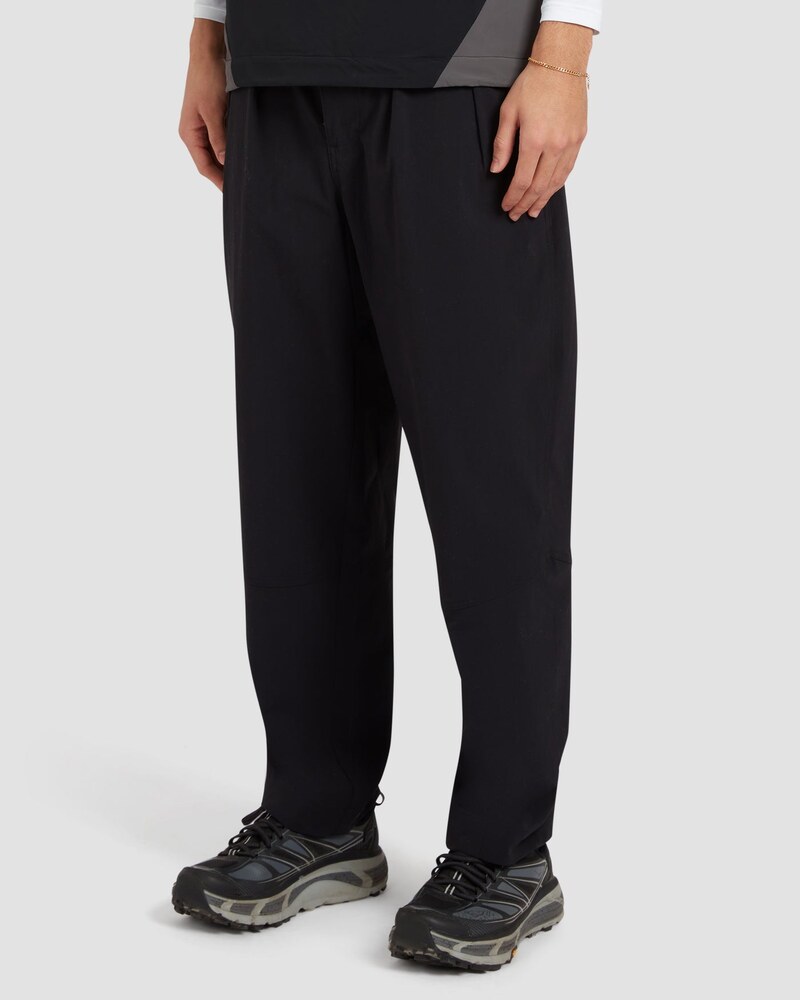 Manors recycled Greenskeeper trouser in black