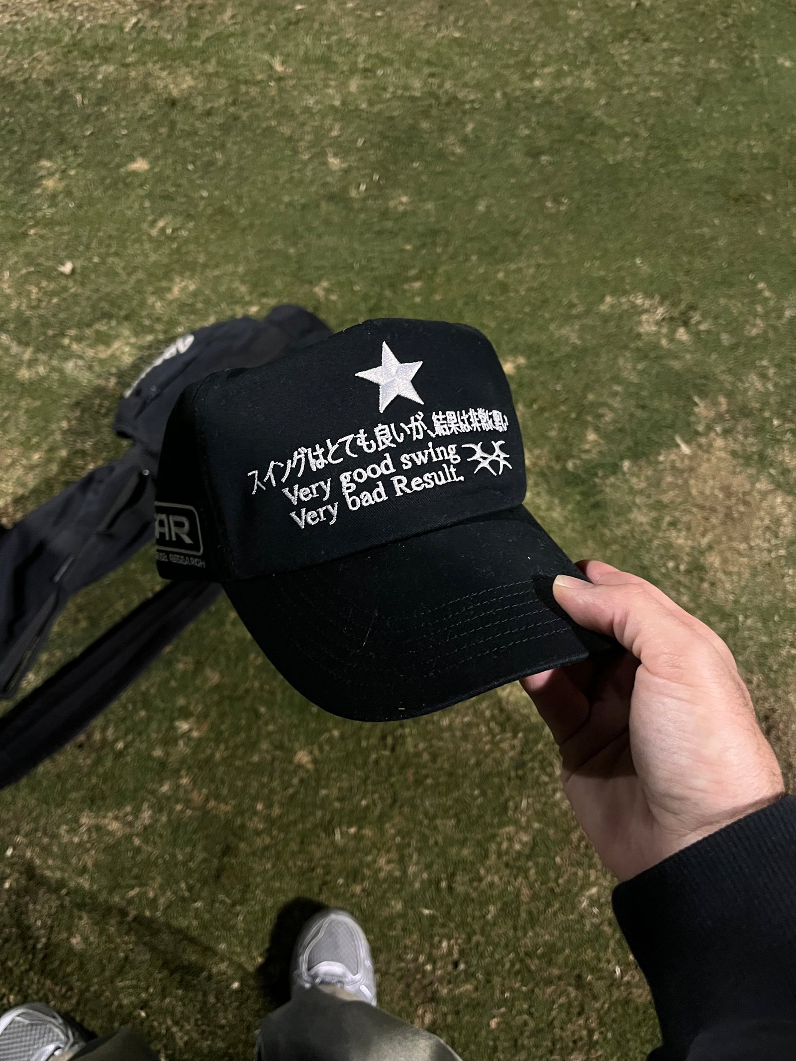 Midiron Results Cap in black, embroidered Very good swing Very bad Result