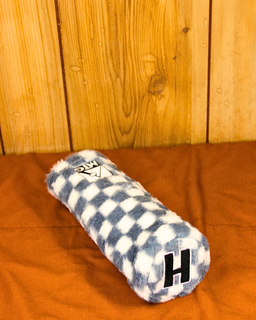 Mount Tee Golf Hybrid Headcover, Plush Grey Checkered &middot; view 4 of 4