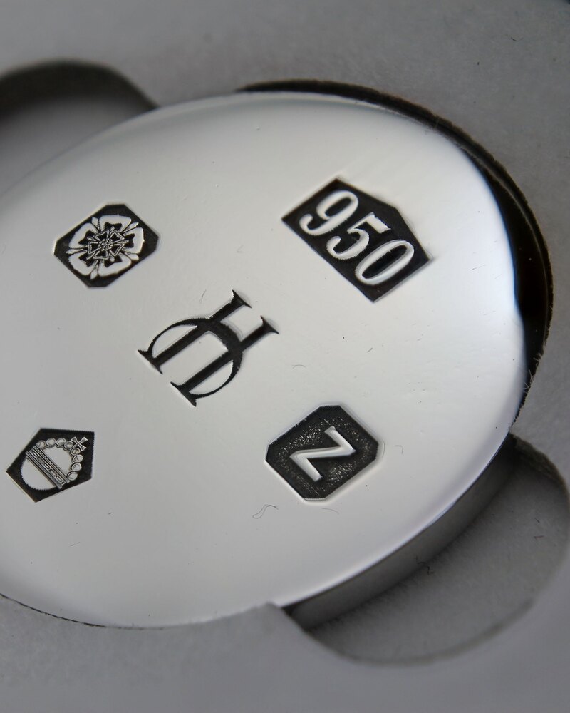 Luxury Golf Markers Platinum Prestige Edition marker · view 4 of 4