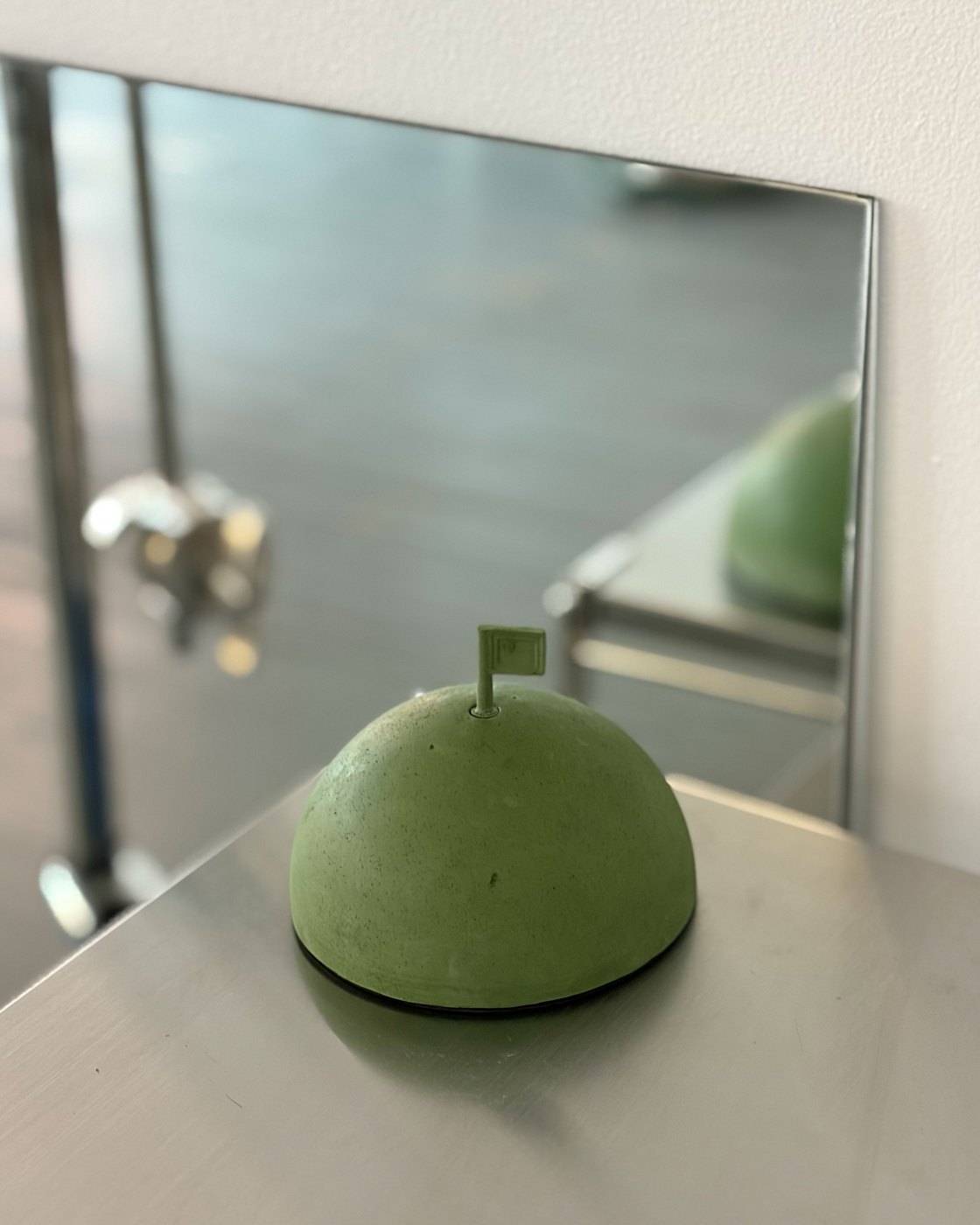 La Cupola Paperweight · view 4 of 4