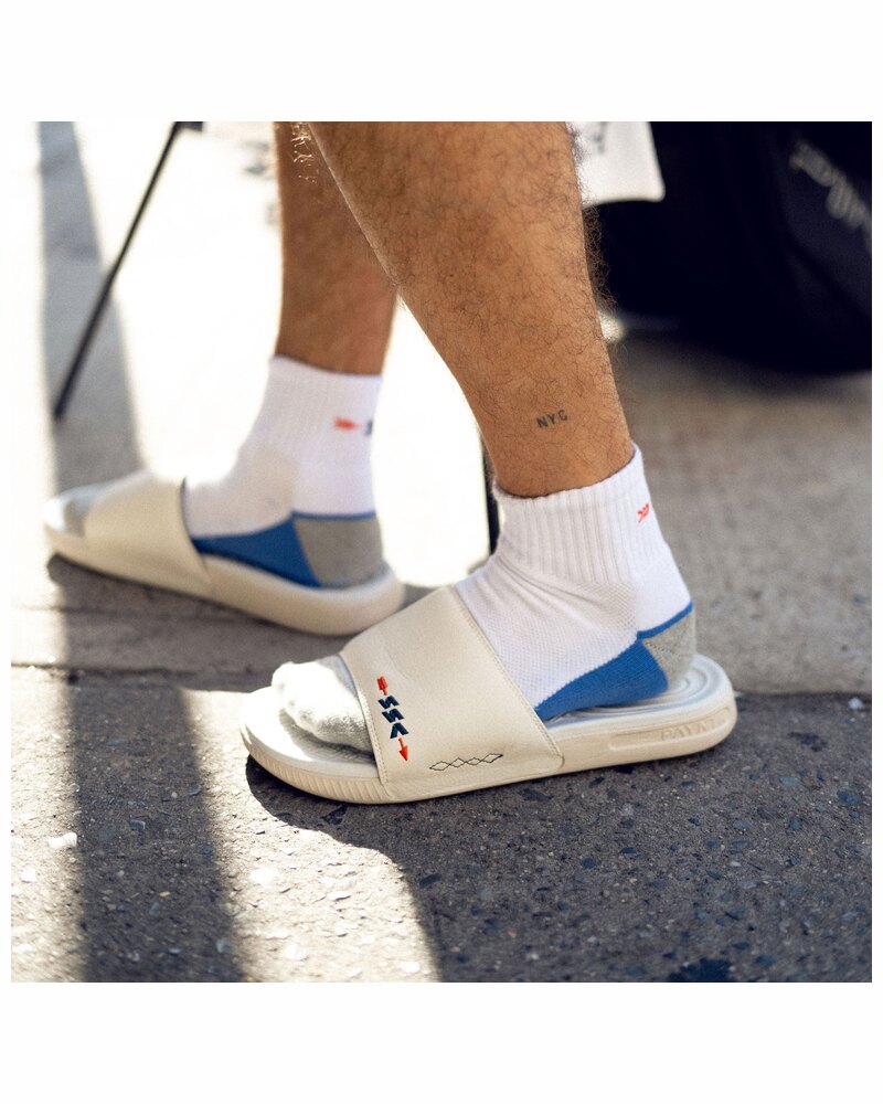 Sugarloaf Social Club SSC x PAYNTR Summer Slides · view 3 of 4