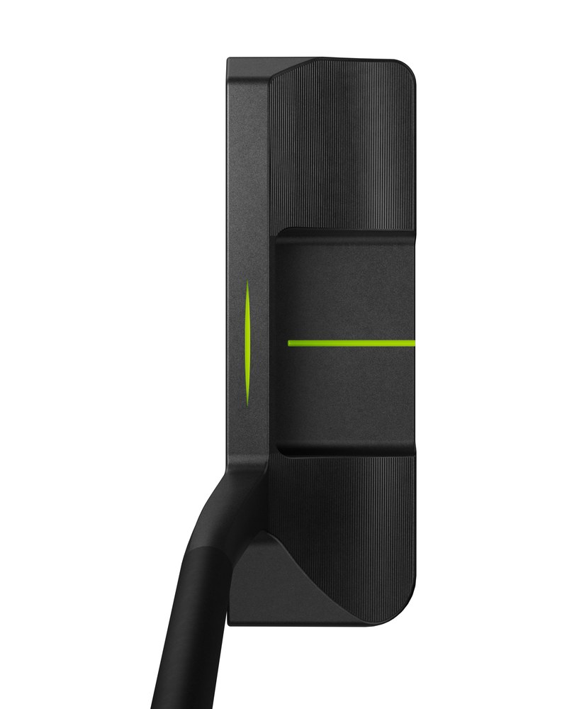 The Vice VGP03 putter from above showing the painted alignment line