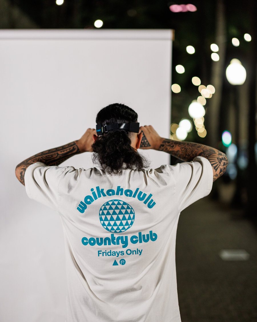 The Waikahalulu Country Club back print