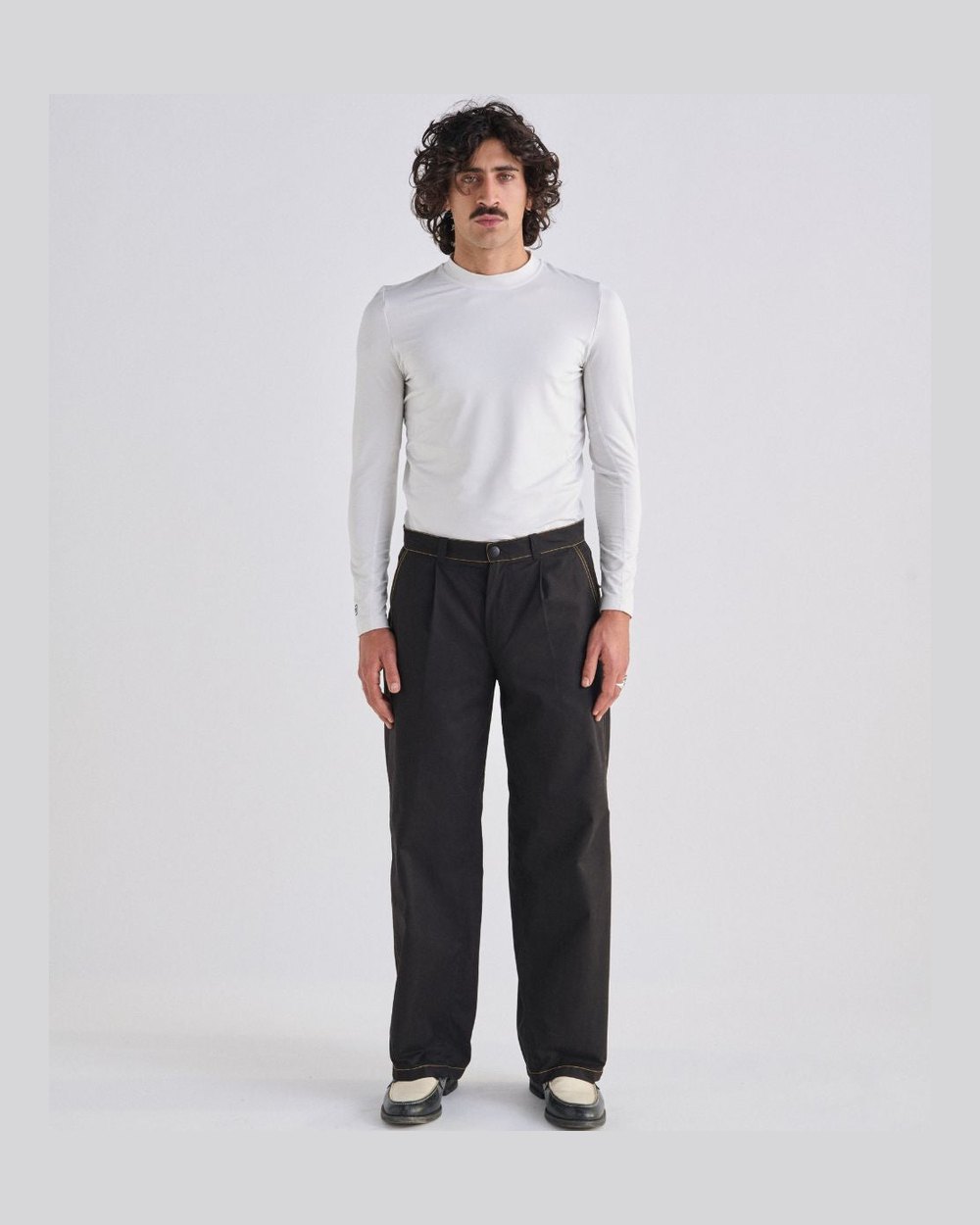 Rebolf Iconic Black Pleated Pants · view 2 of 5