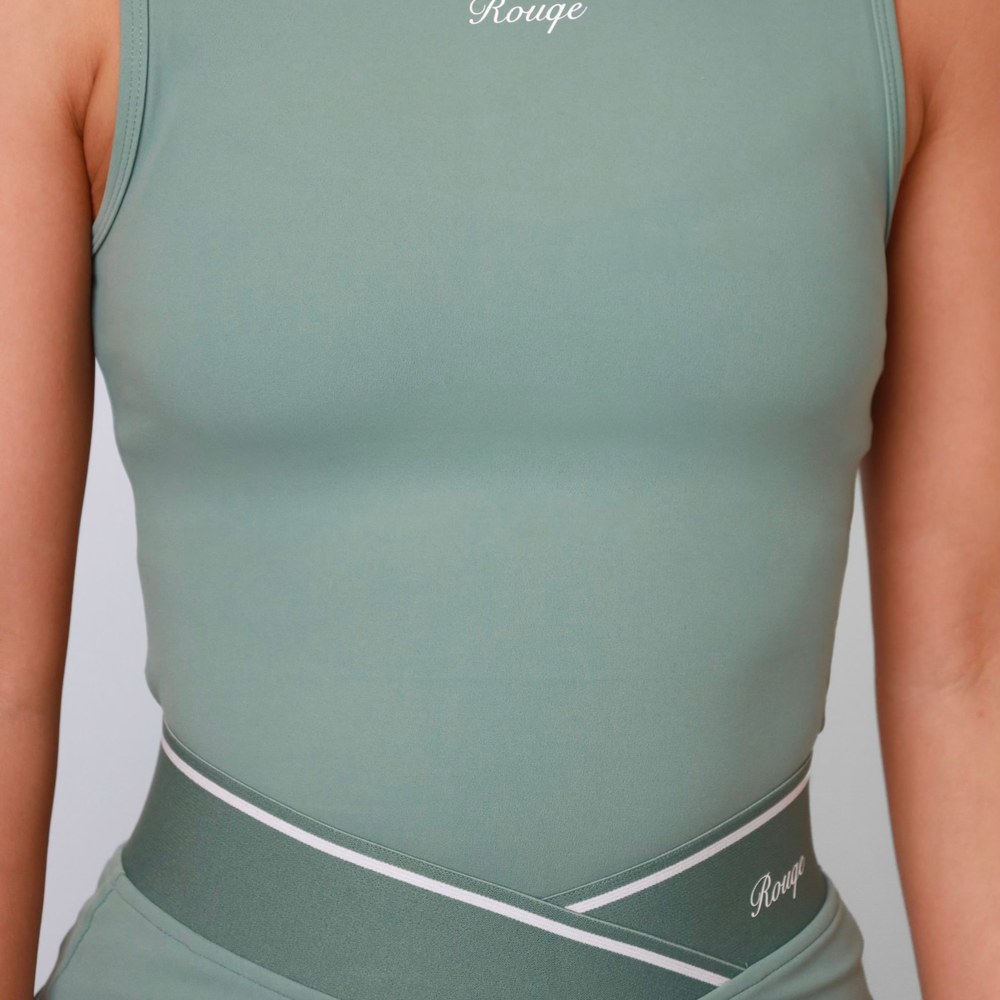 Rouqe Golf on course &mdash; lookbook photograph