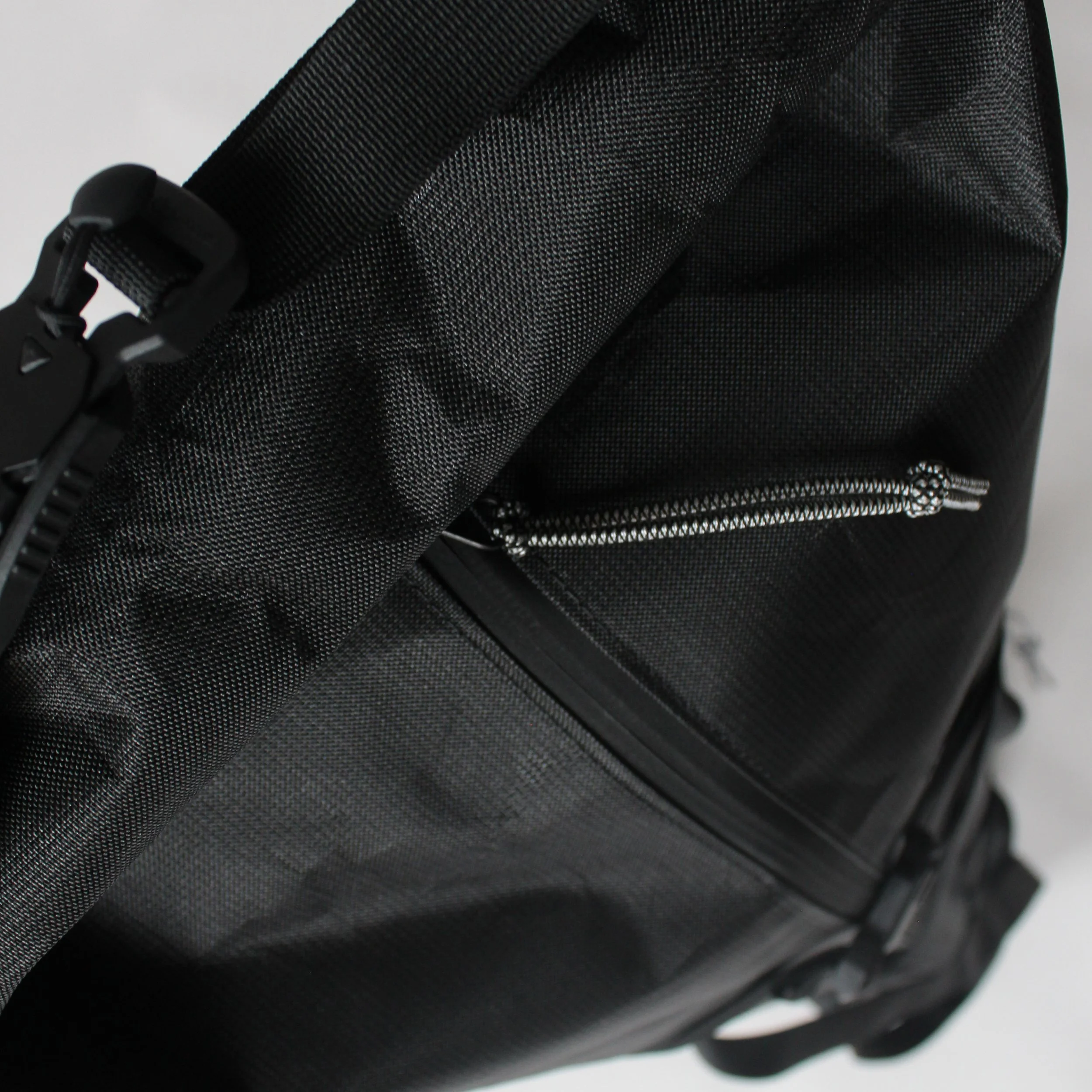 Sentinel Golf Basecamp Travel Sleeve — Black ULTRA · view 4 of 4