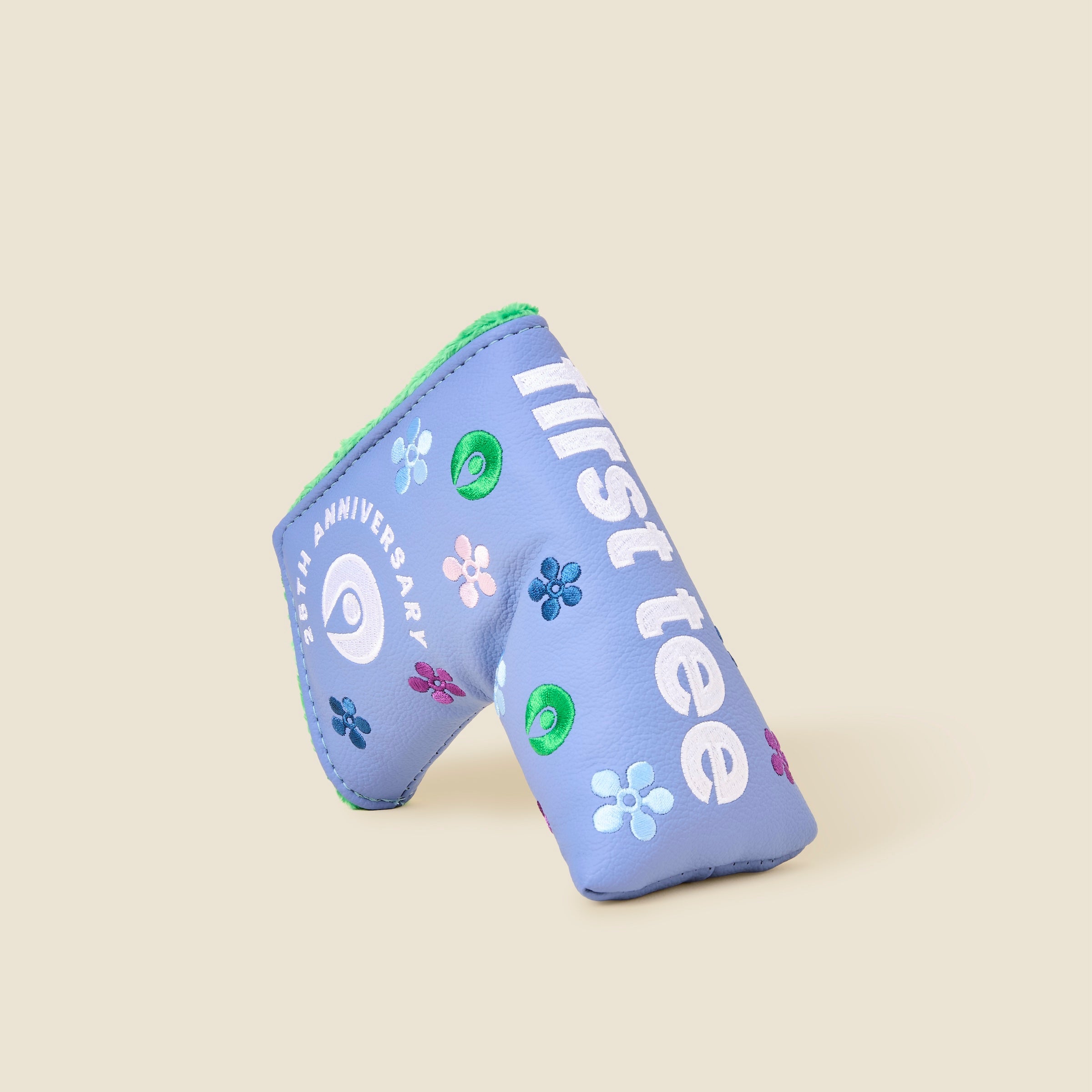 Riya's Blade Putter Cover · view 1 of 4