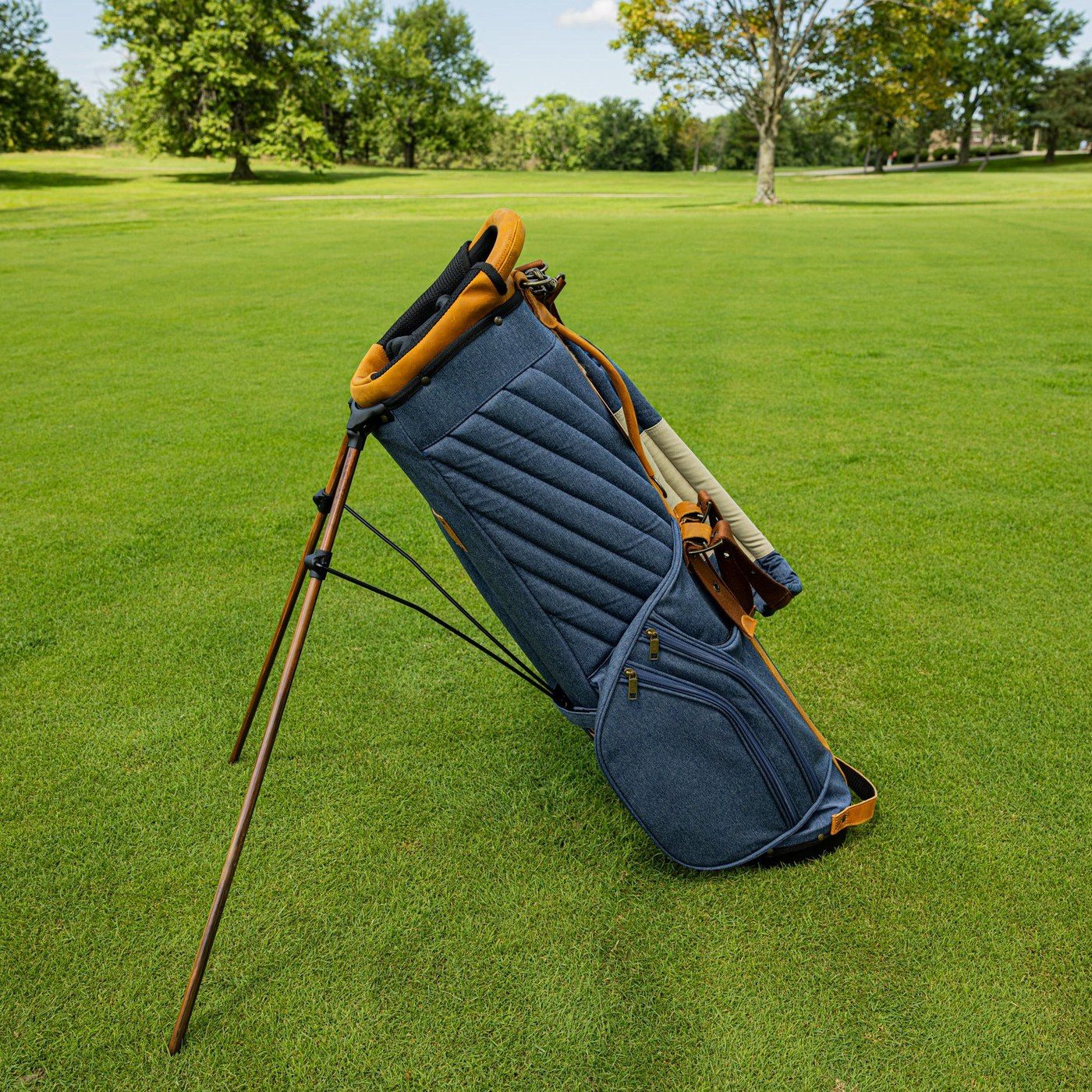The Shapland Rye 4.0 stand bag · view 4 of 4