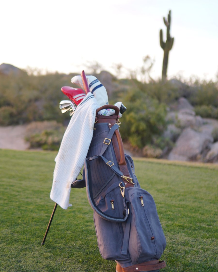 The Grey Standard Bag on a desert course