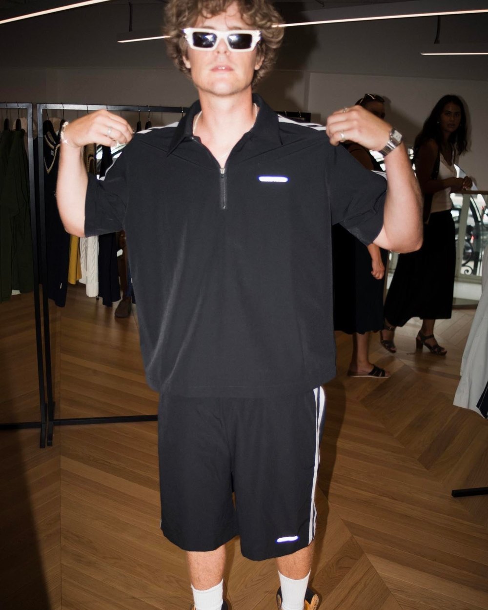 SLICE TOWN Short Sleeve Windbreaker, Charcoal · view 4 of 5