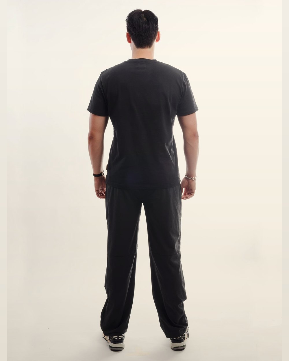 SLICE TOWN Regular Fit Tee, Black · view 3 of 4