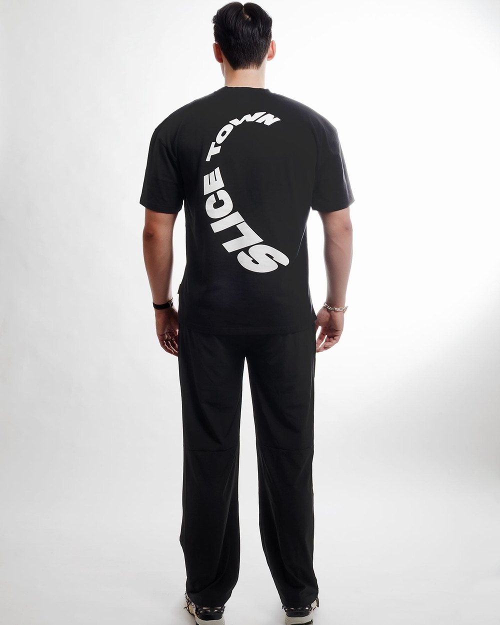 SLICE TOWN Relaxed Fit Tee, Black · view 2 of 5