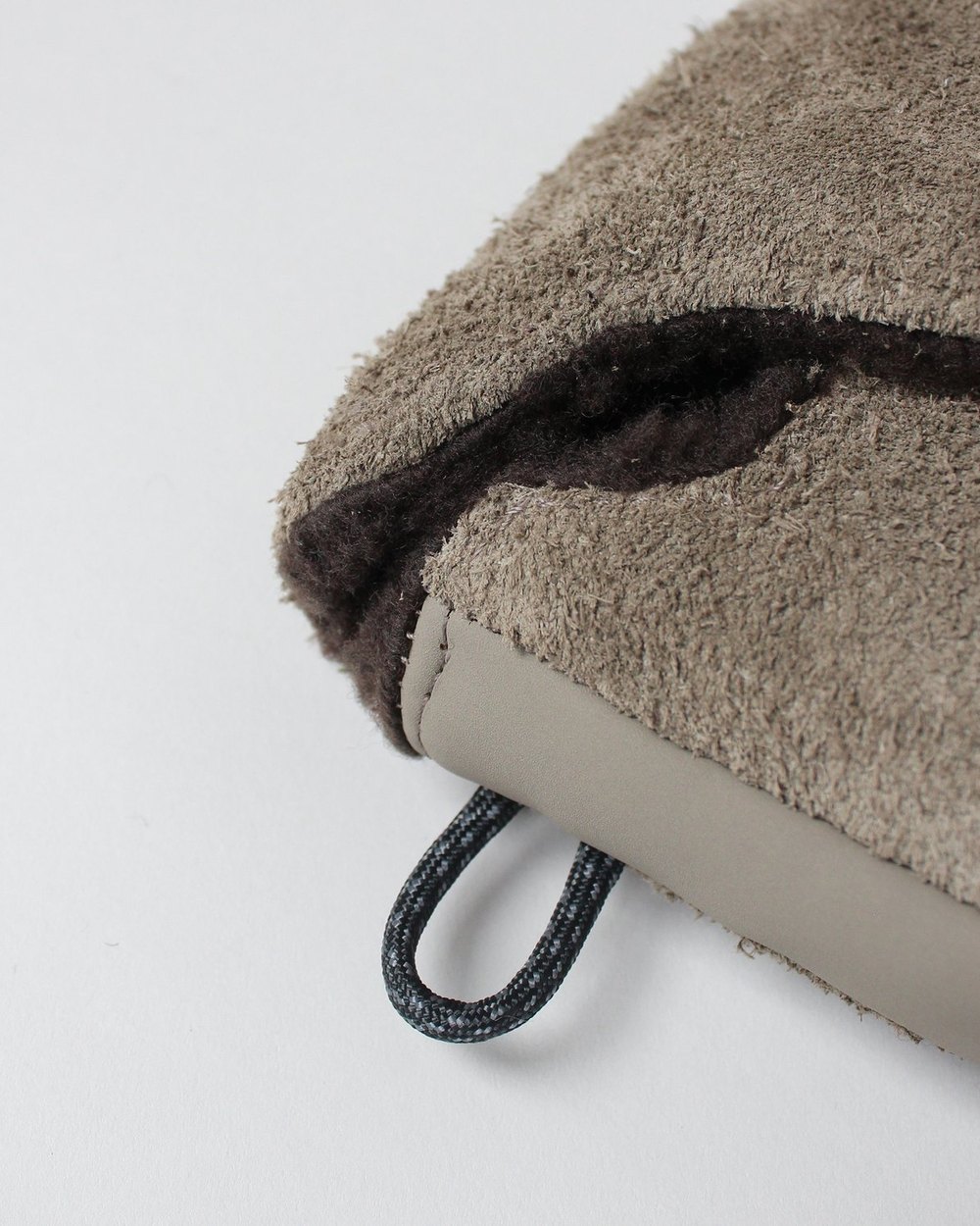 Sørensen Mallet Cover · view 2 of 3