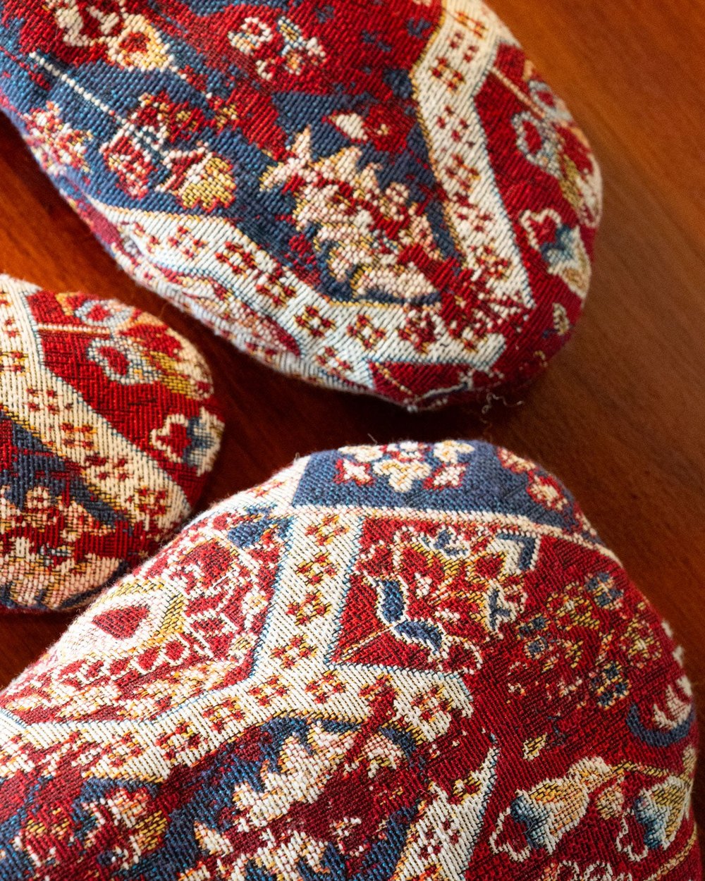 Sample #04, Tapestry Headcover Set · view 2 of 3