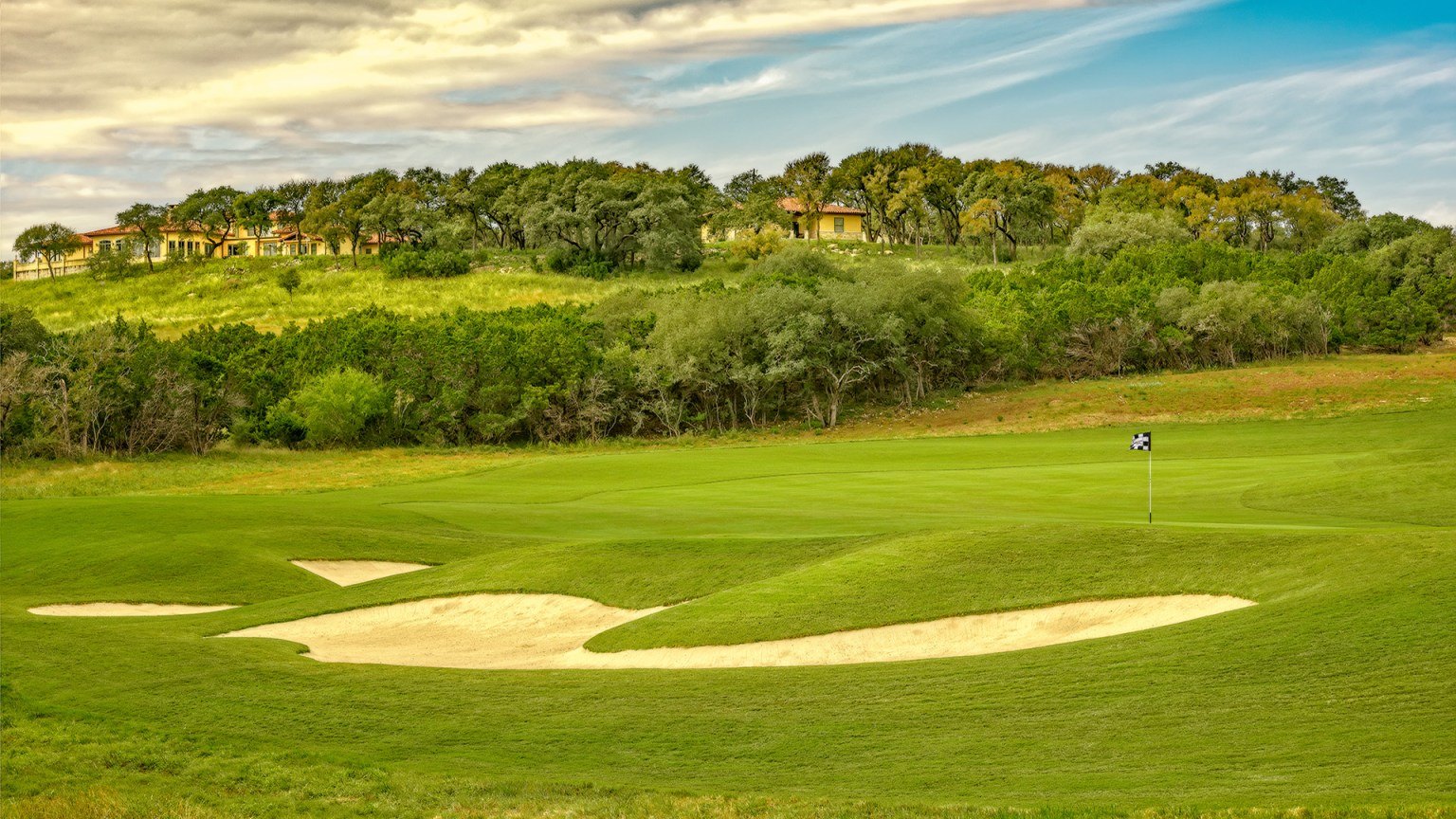 Kissing Tree Golf Club &middot; view 2 of 5