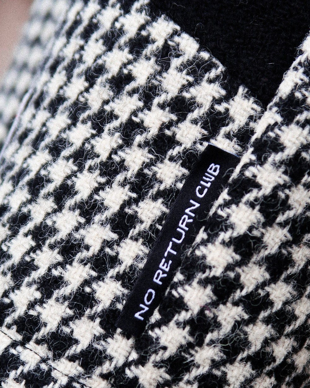 No Return Club Twisted Houndstooth Harris Tweed Headcover &middot; view 3 of 4
